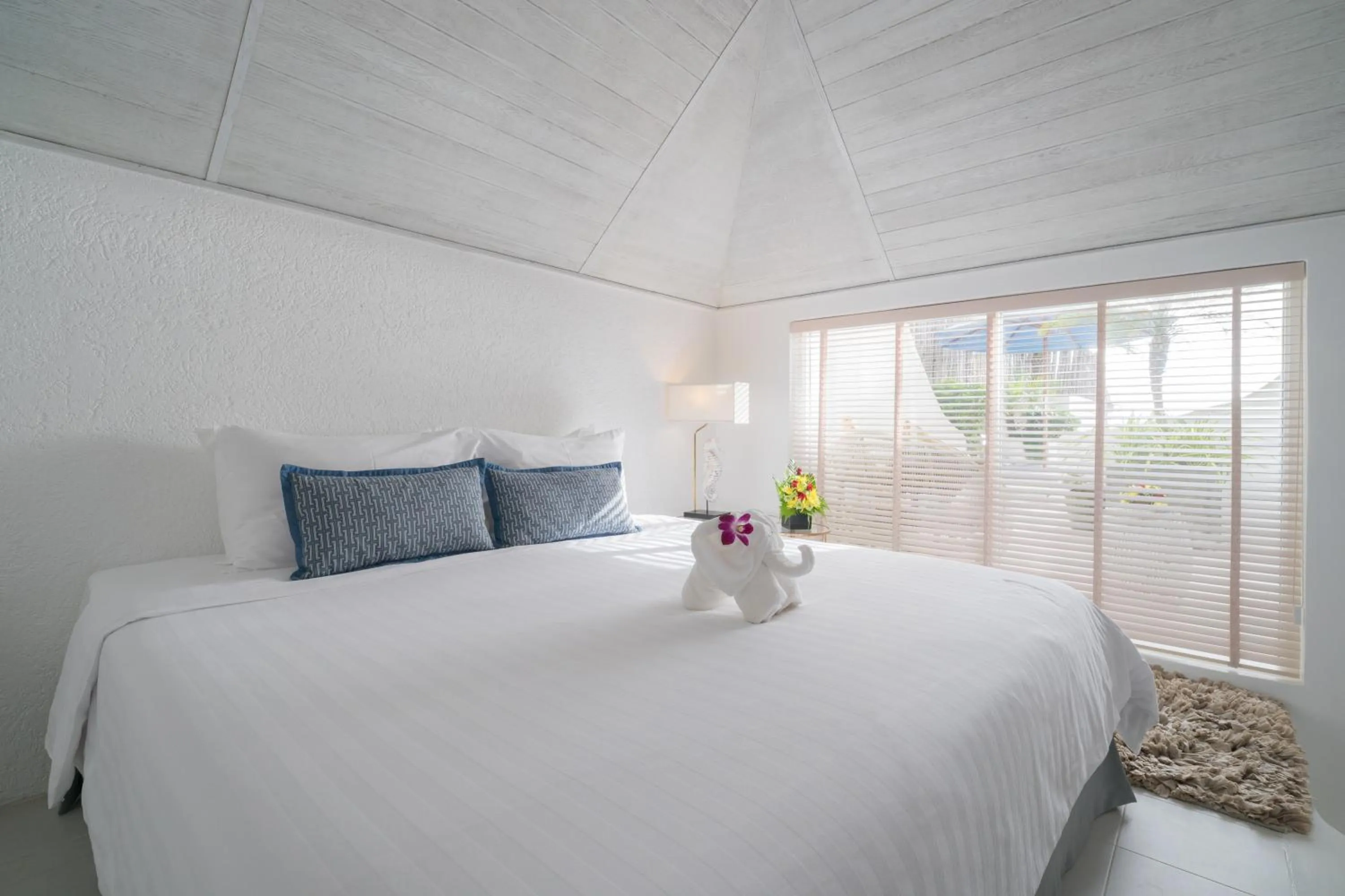 Bedroom, Bed in Ocean Breeze Resort Khaolak