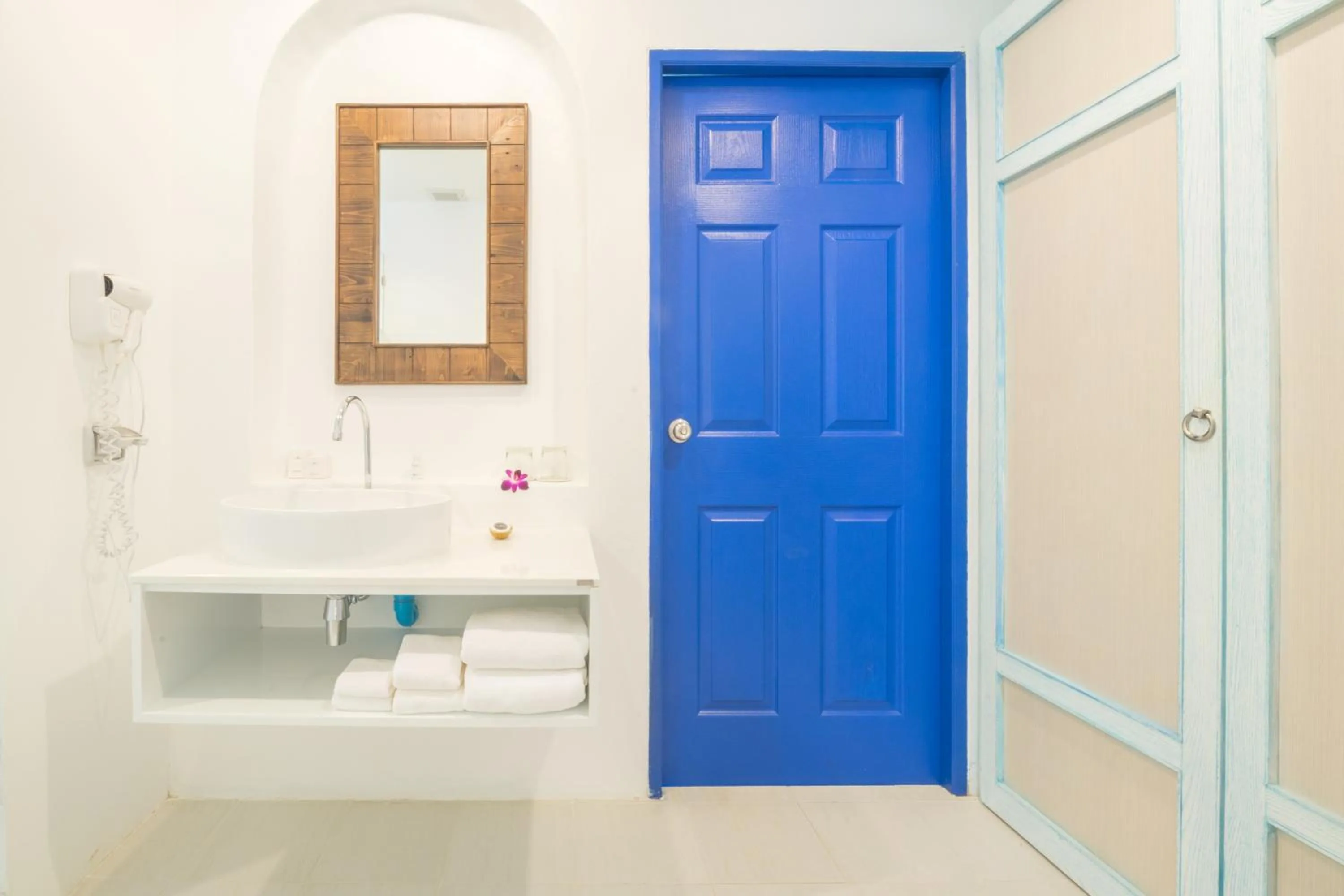 Bathroom in Ocean Breeze Resort Khaolak