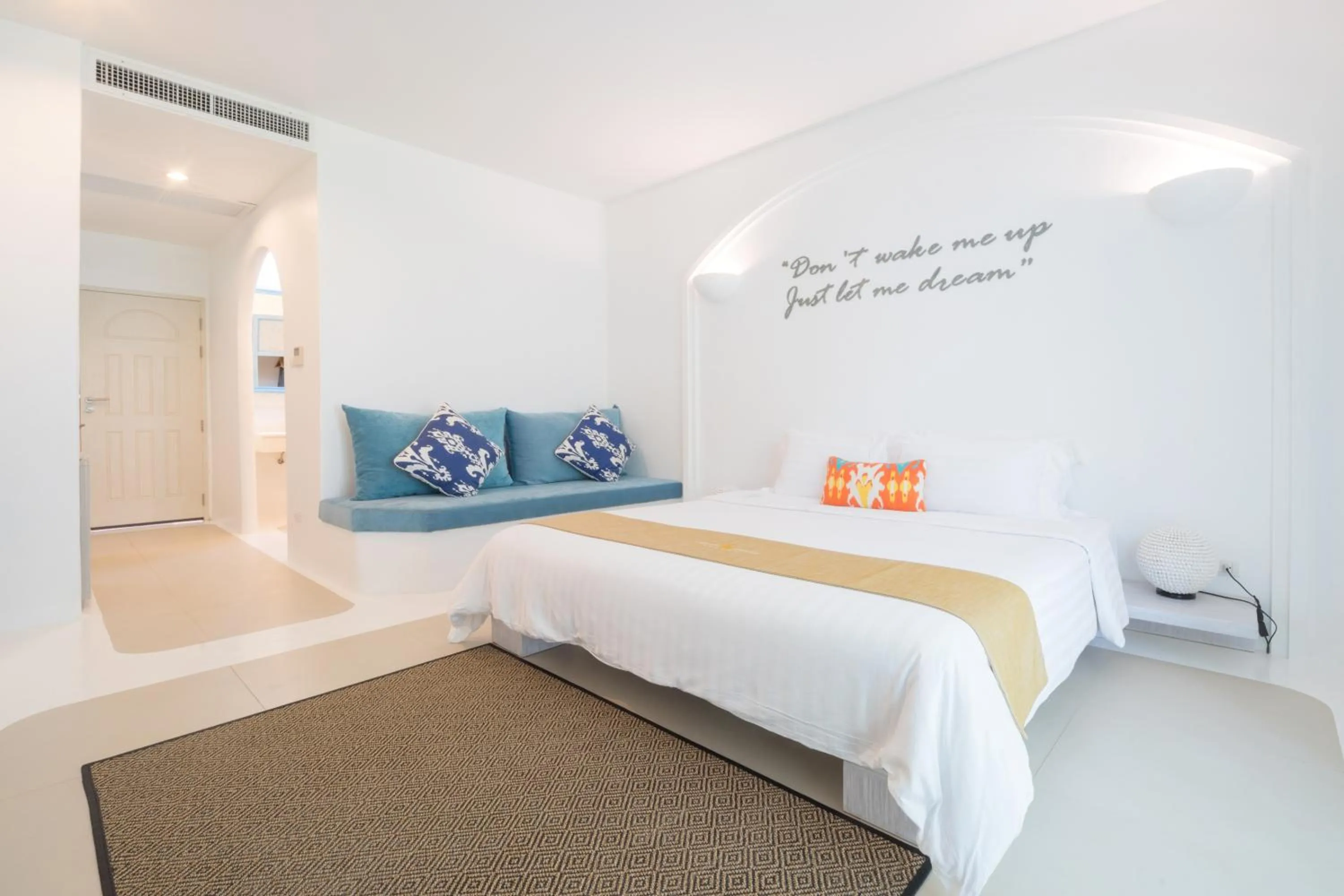 Photo of the whole room, Bed in Ocean Breeze Resort Khaolak