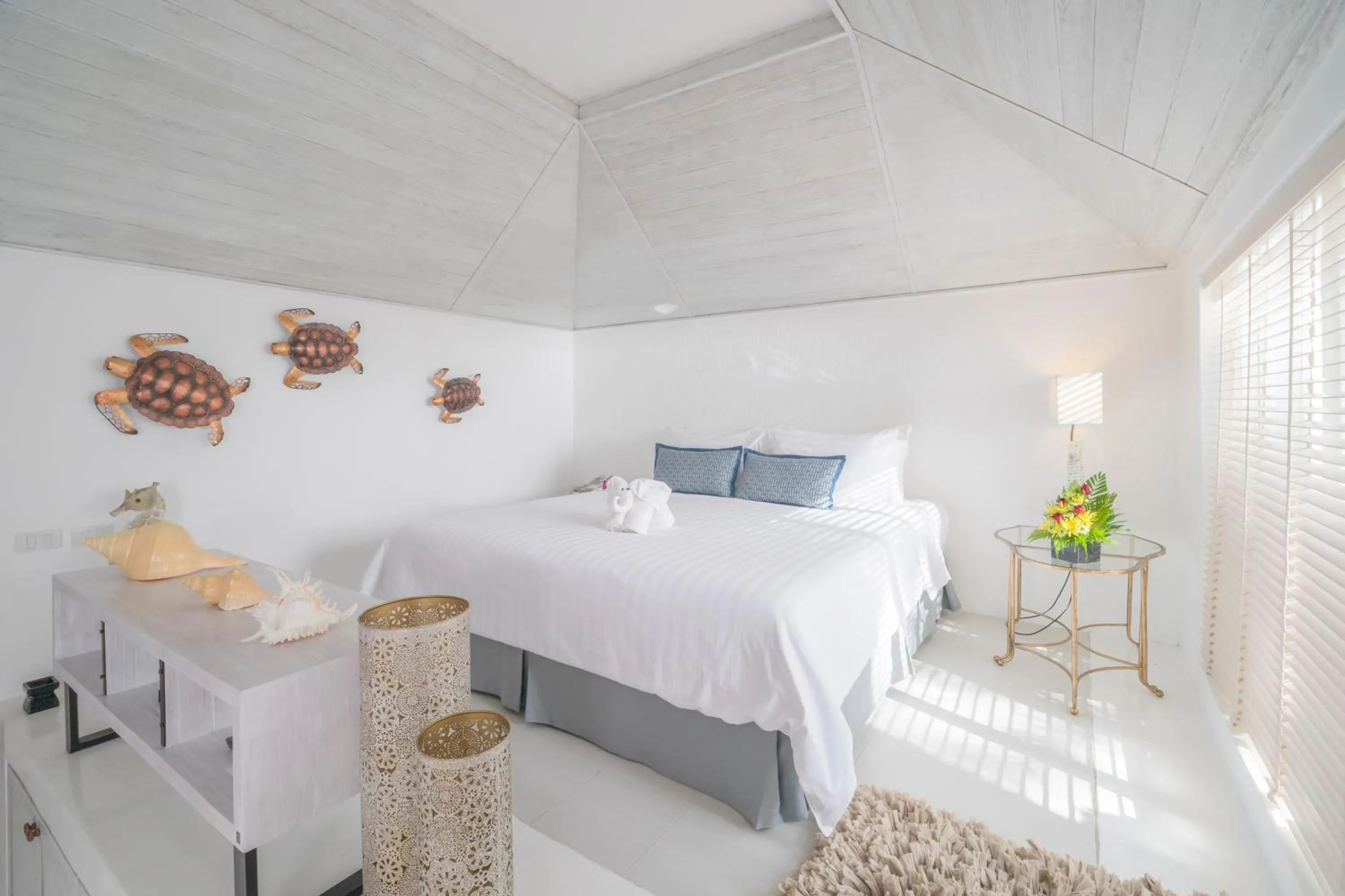 Bedroom, Bed in Ocean Breeze Resort Khaolak