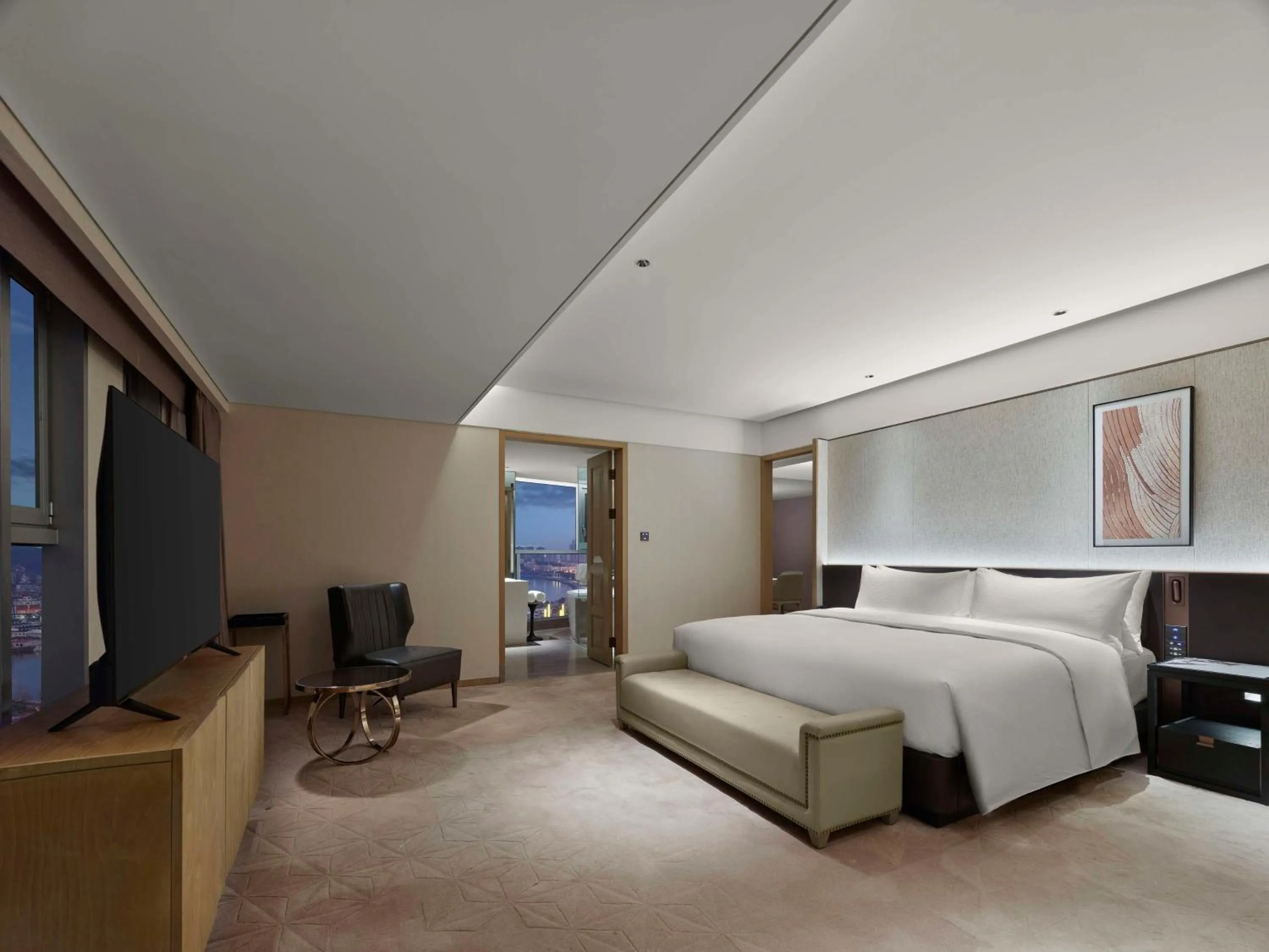 Bed in DoubleTree by Hilton Weihai