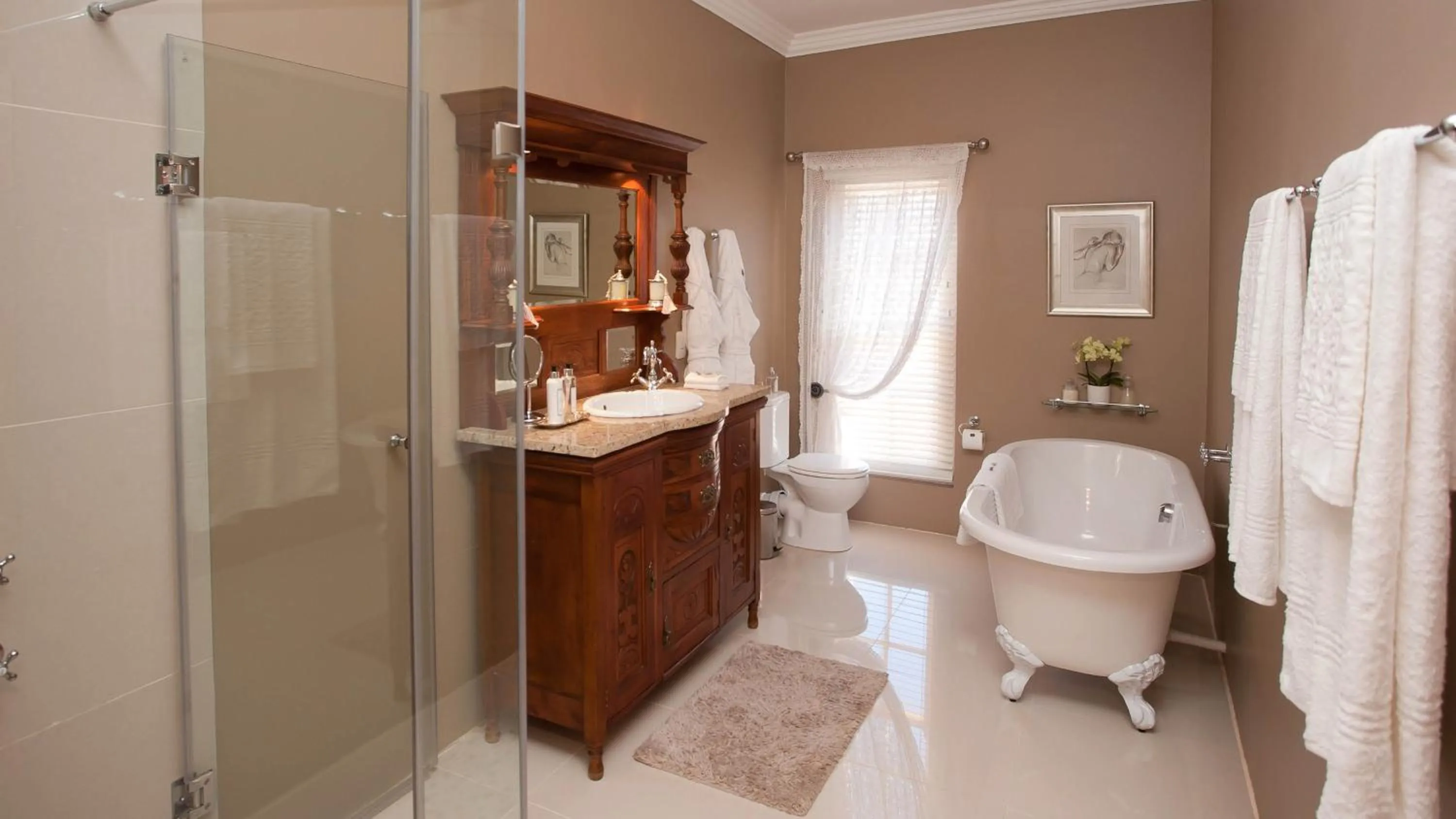 Bathroom in La Plume Boutique Hotel & Spa