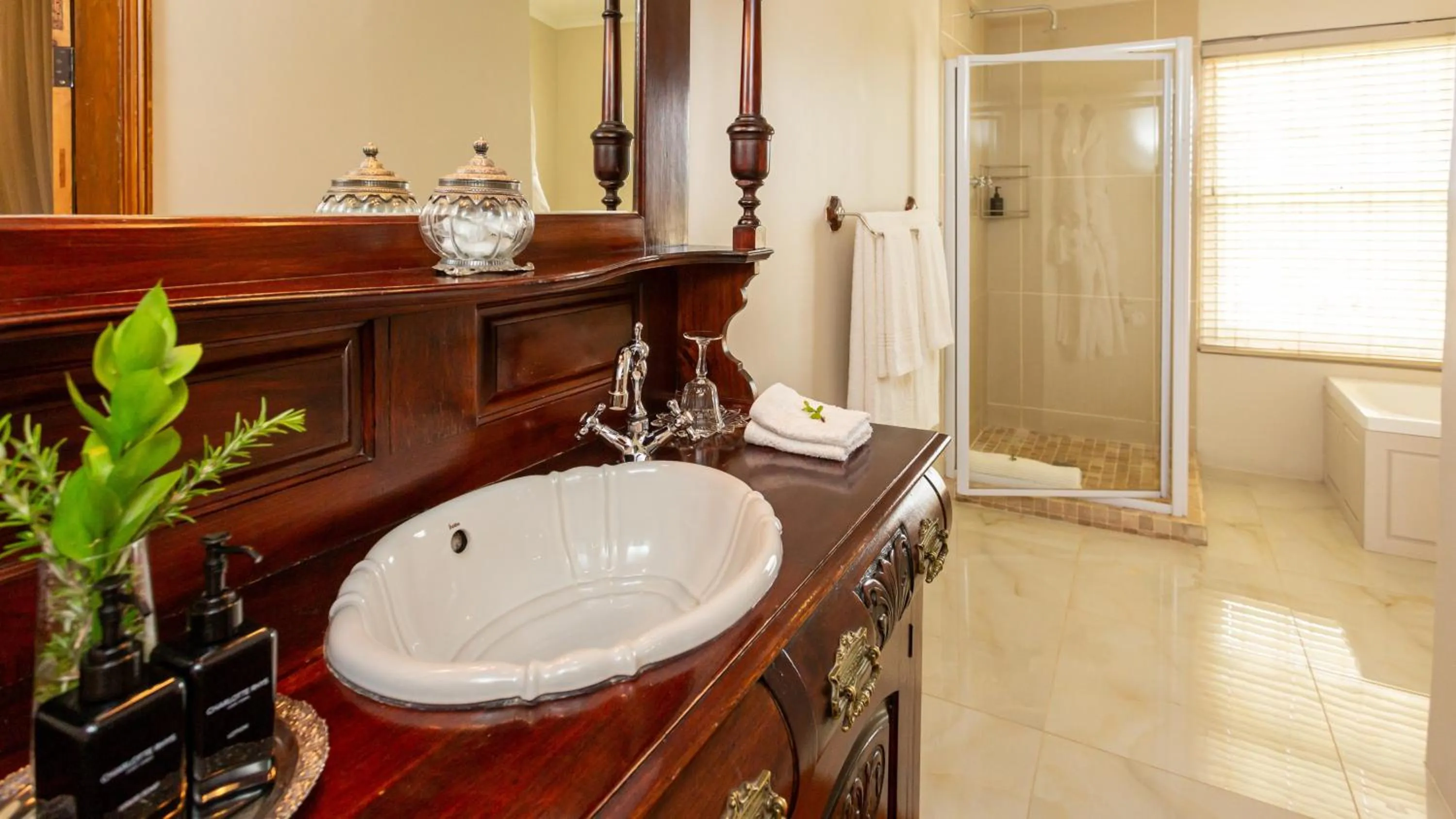 Bathroom in La Plume Boutique Hotel & Spa