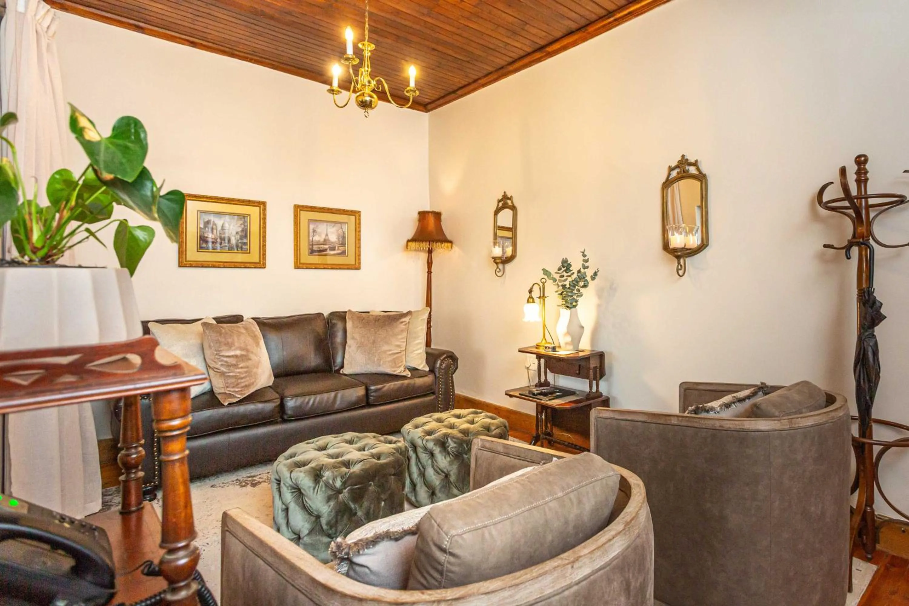 Living room in La Plume Boutique Hotel & Spa