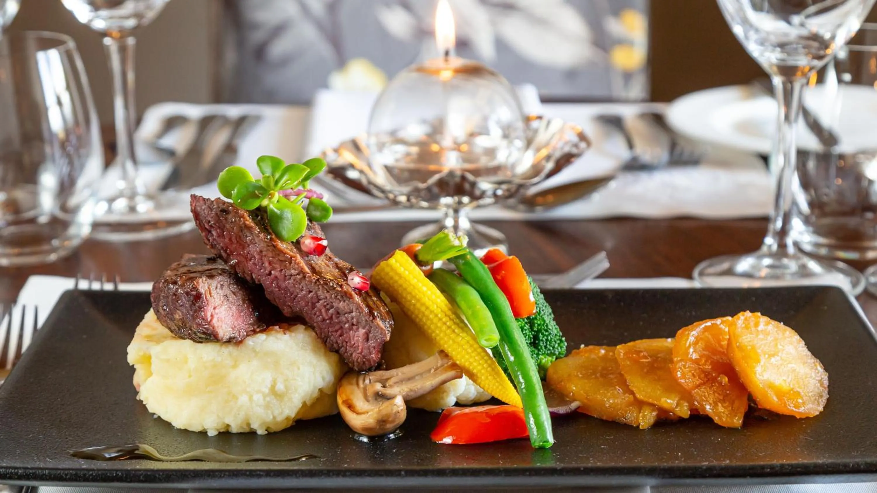 Restaurant/places to eat in La Plume Boutique Hotel & Spa