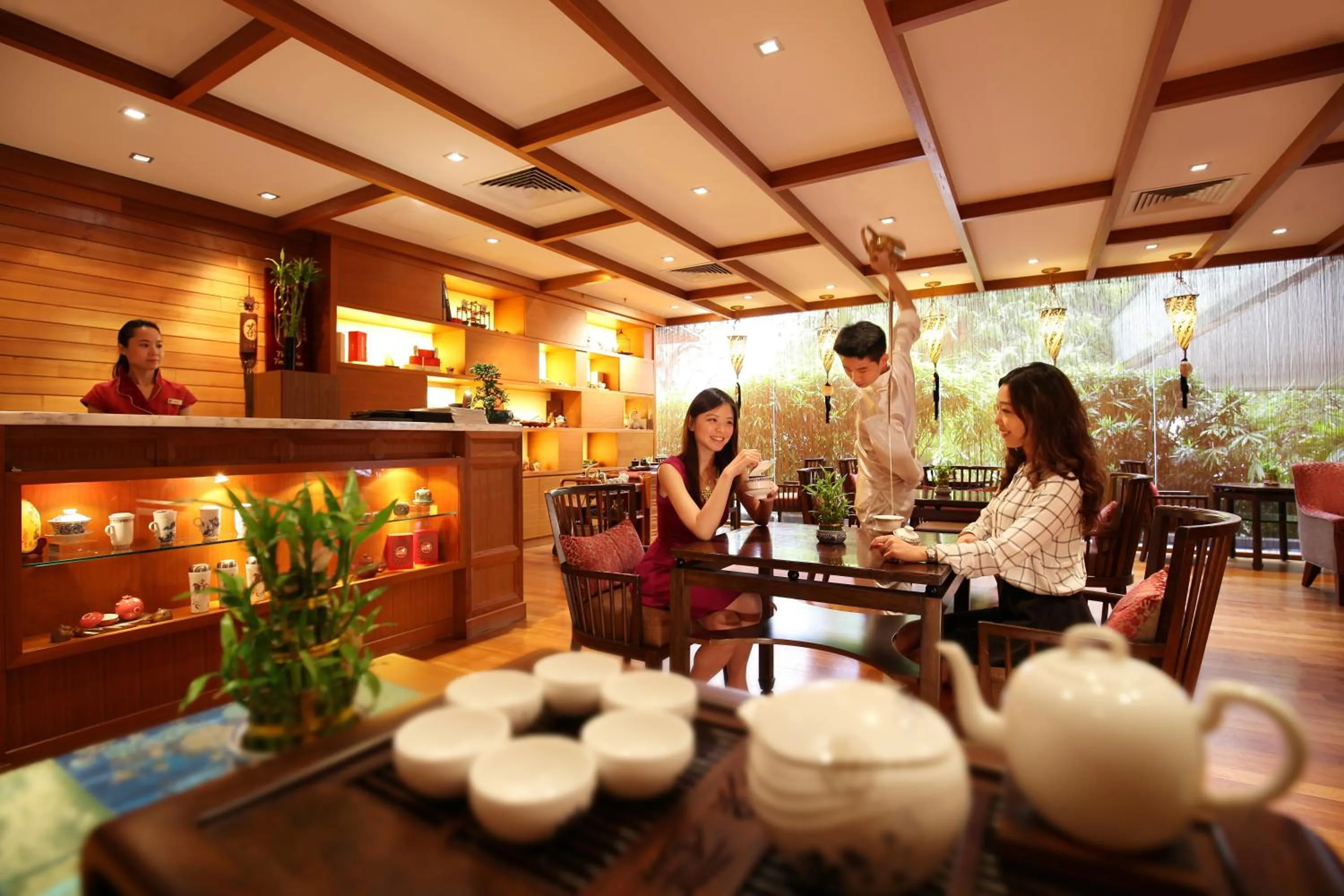 Restaurant/places to eat in PARKROYAL Serviced Suites Singapore