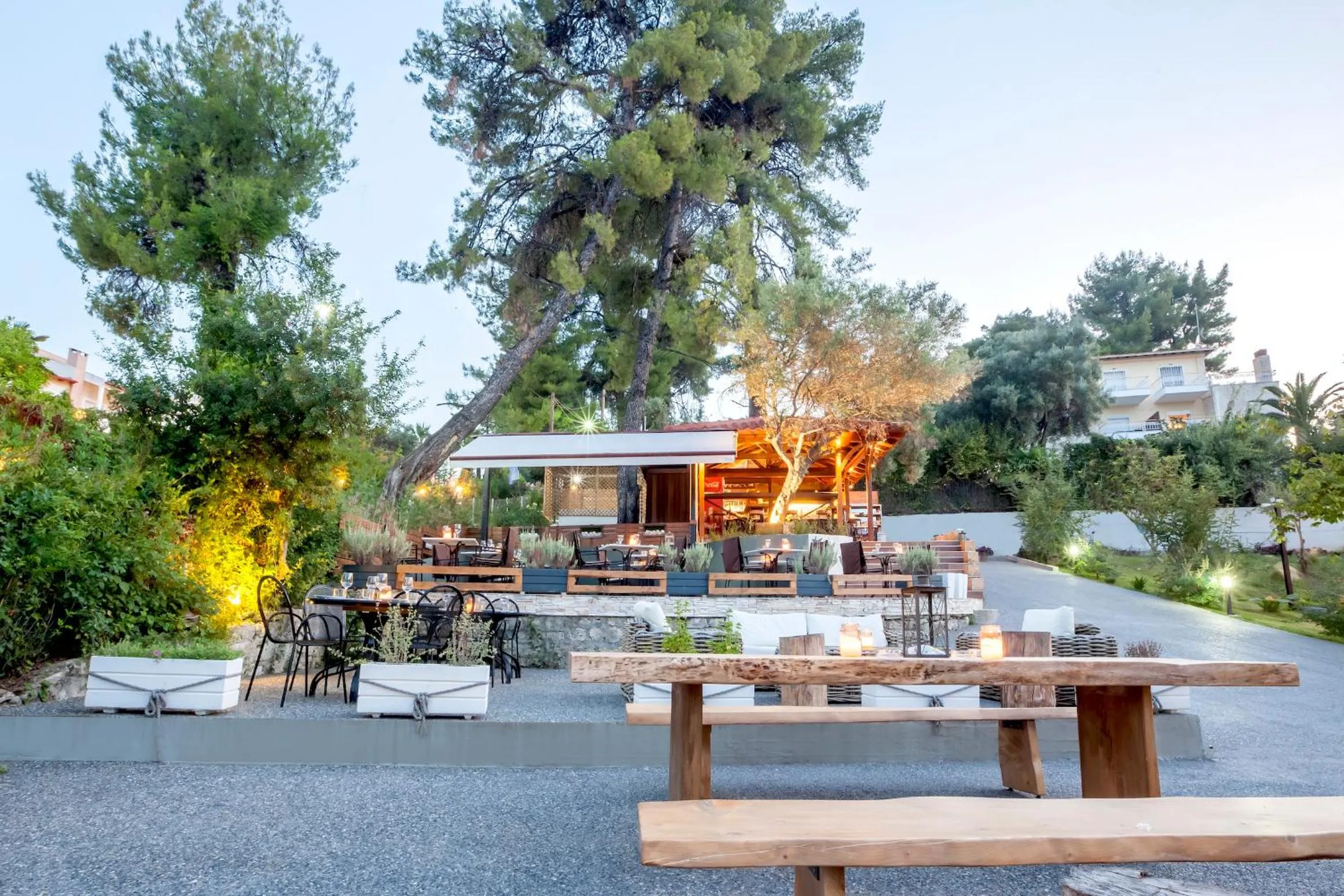 BBQ facilities in Avatel Eco Lodge