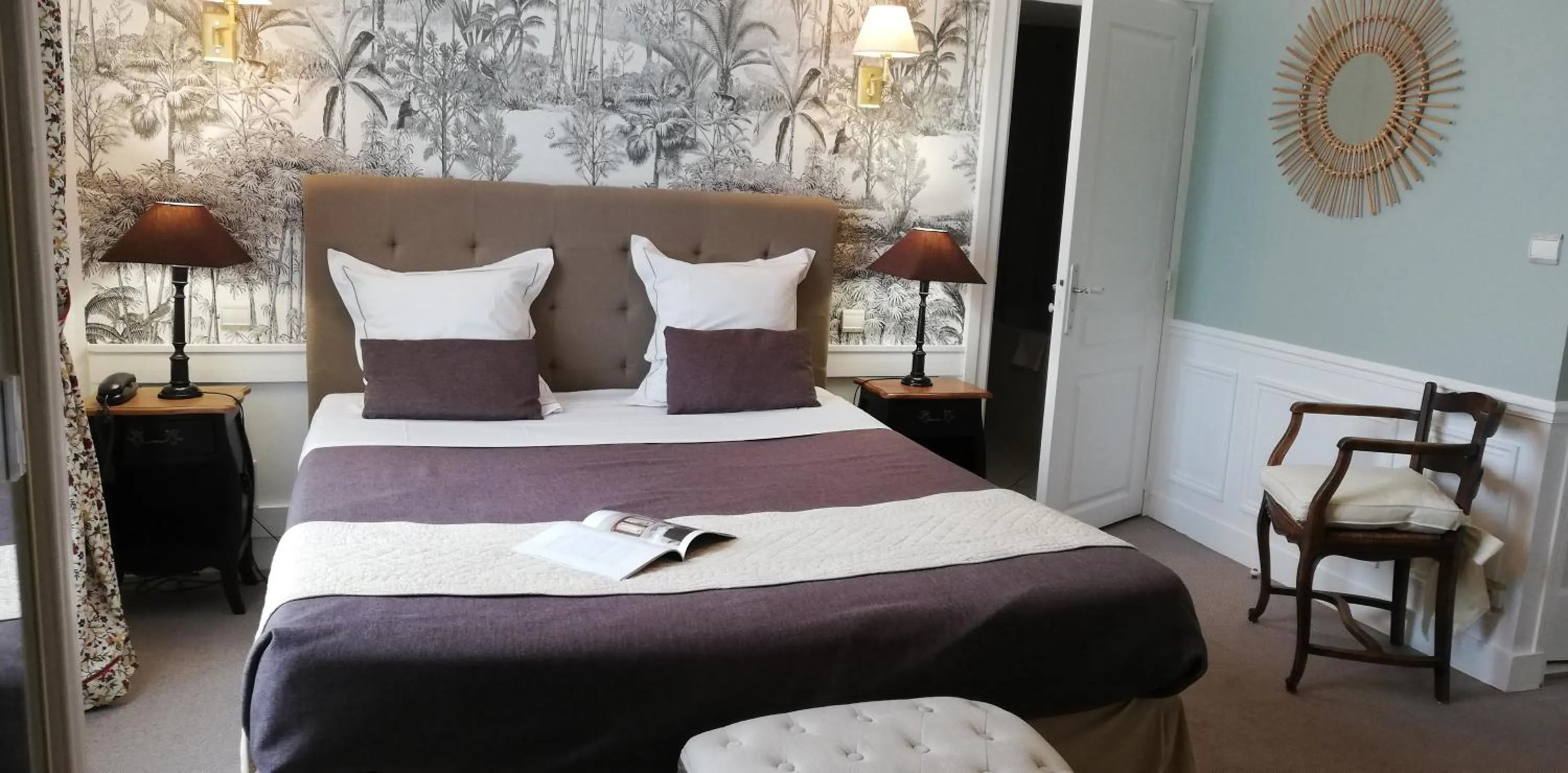 Bed in Hôtel-Restaurant Ricordeau