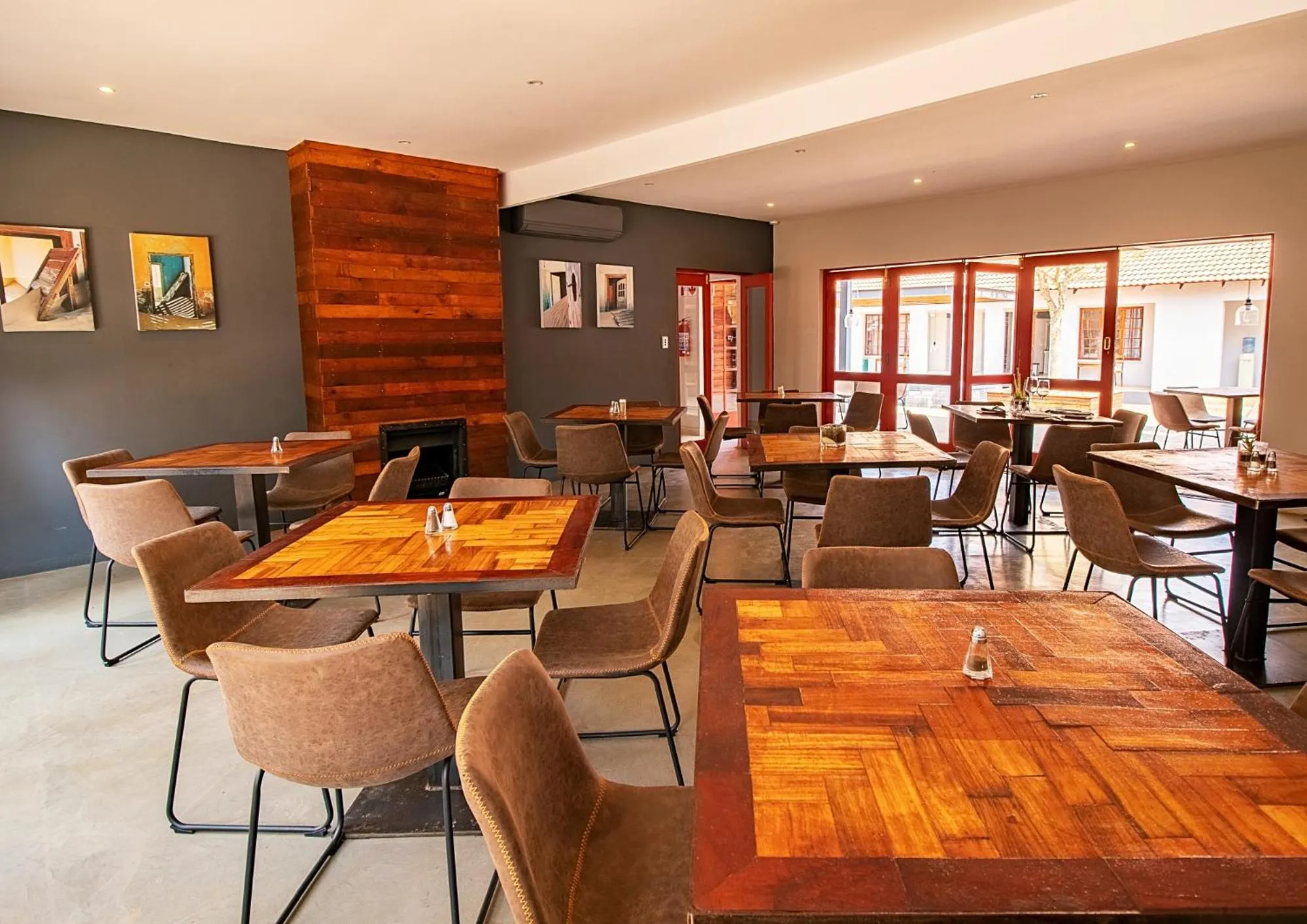 Breakfast in The Doors Inn