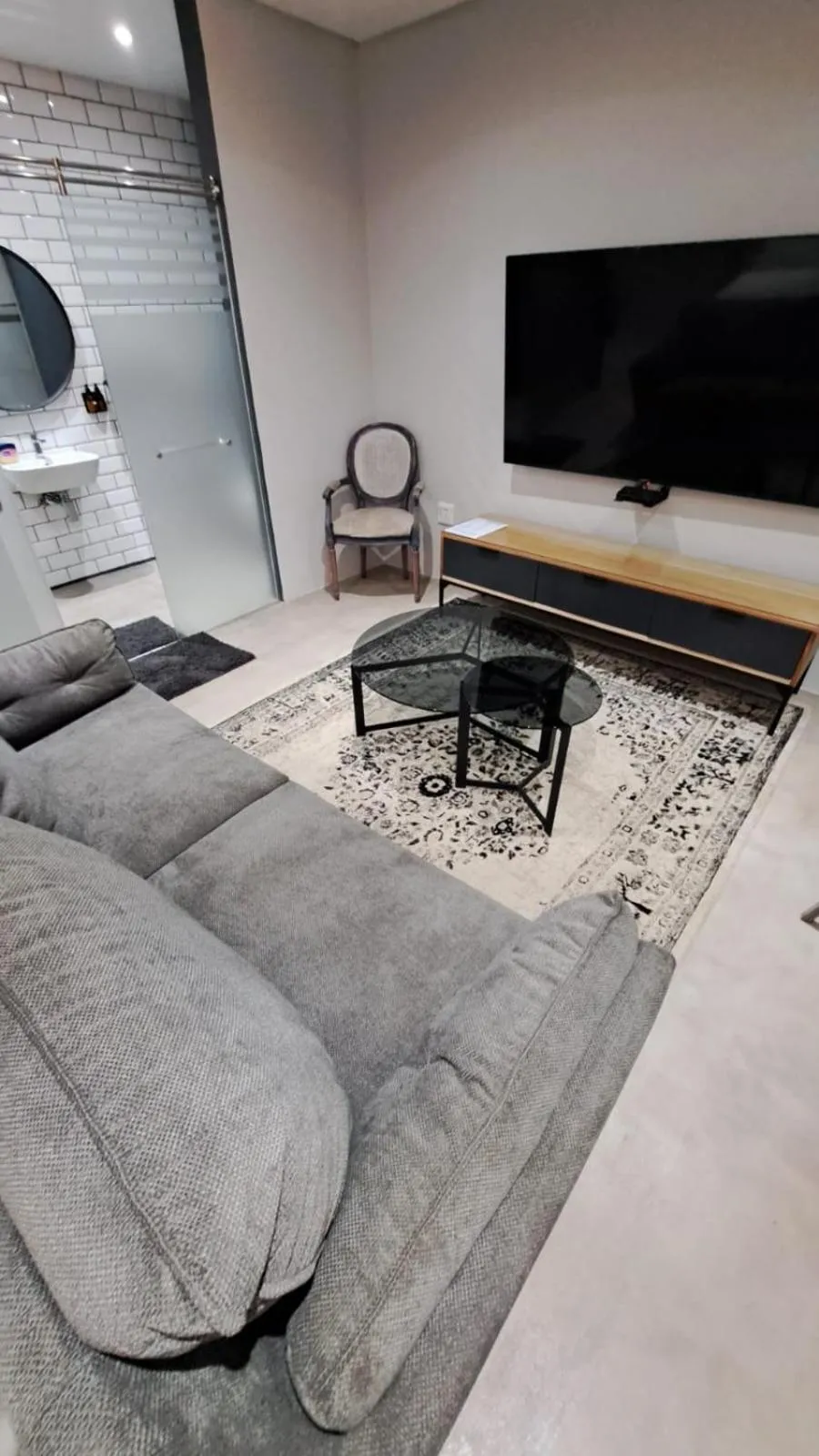 TV and multimedia in The Doors Inn