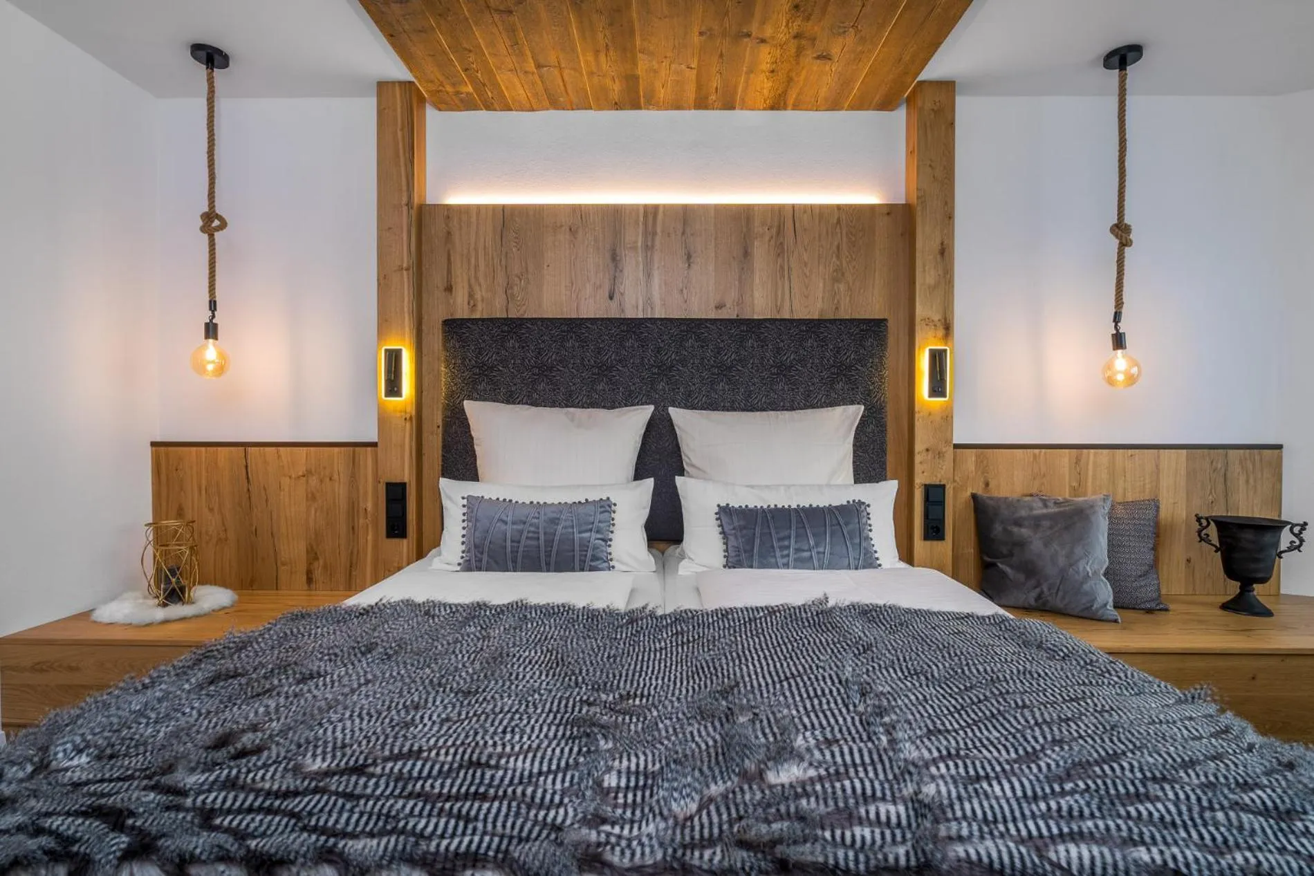 Photo of the whole room, Bed in Landhotel Magdalenenhof GbR