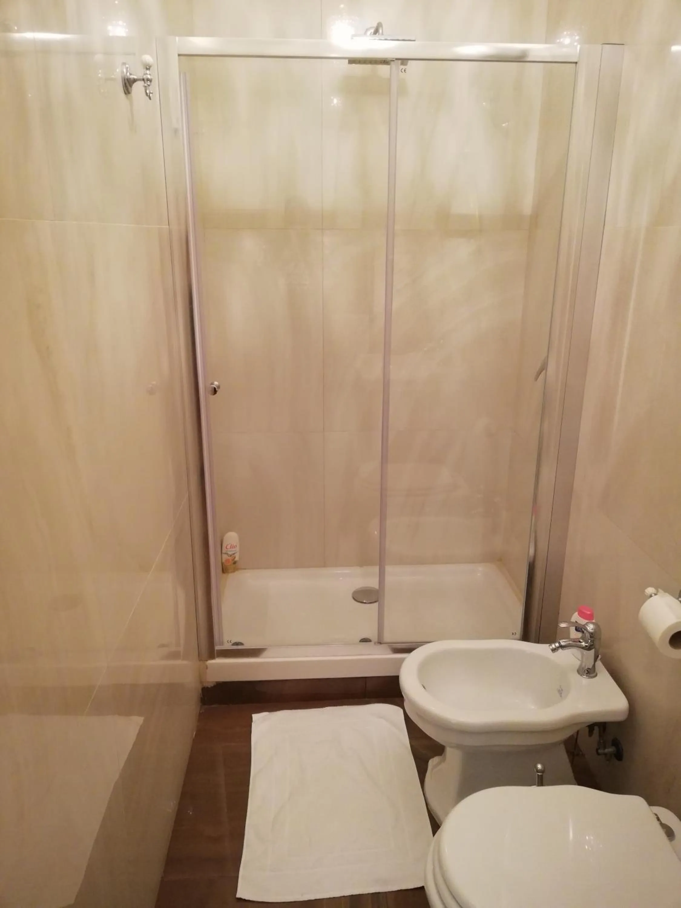 Bathroom in beb Mariafrancesca