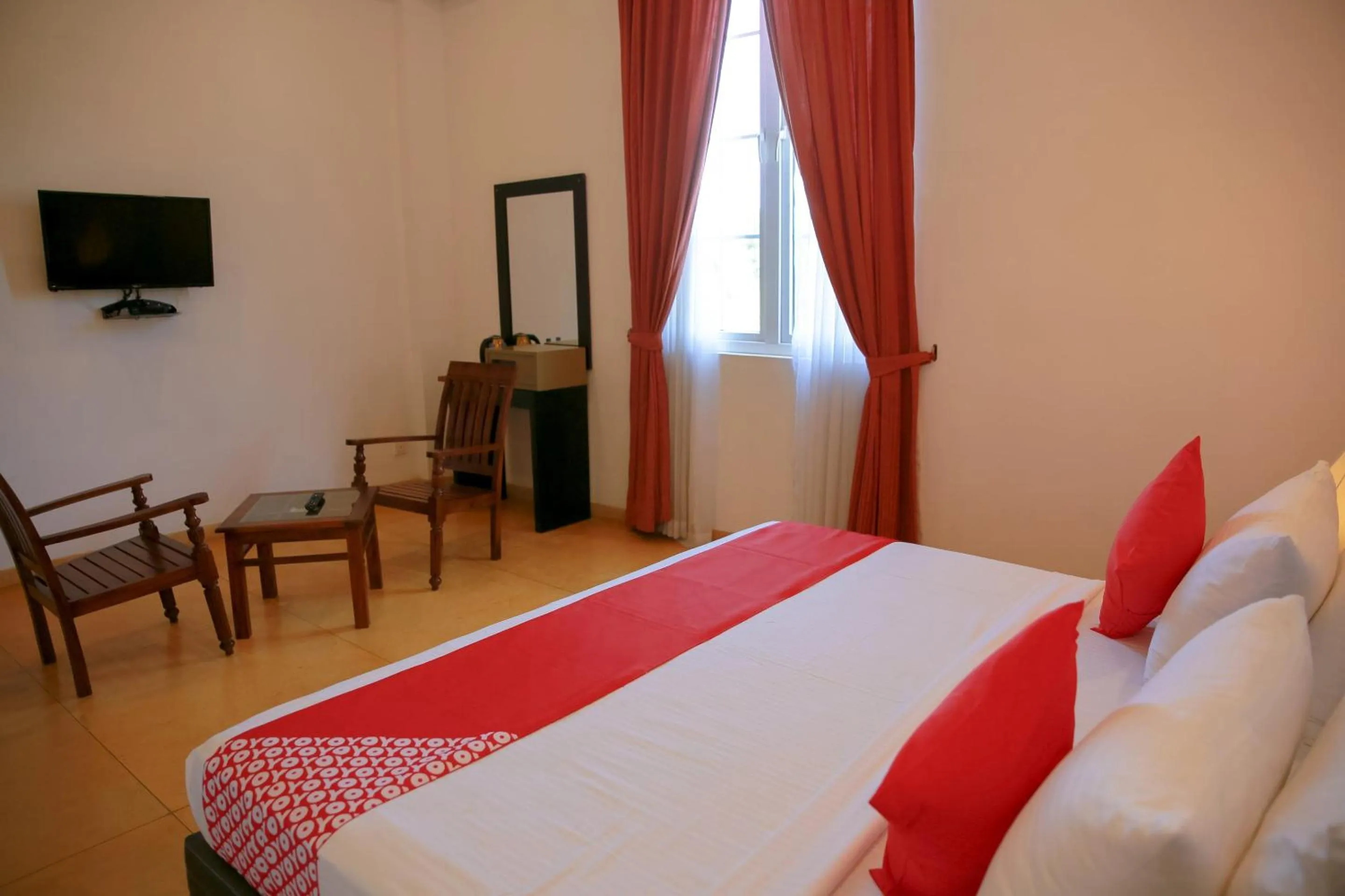 Bedroom, Bed in Glenloch Tea Factory Hotel