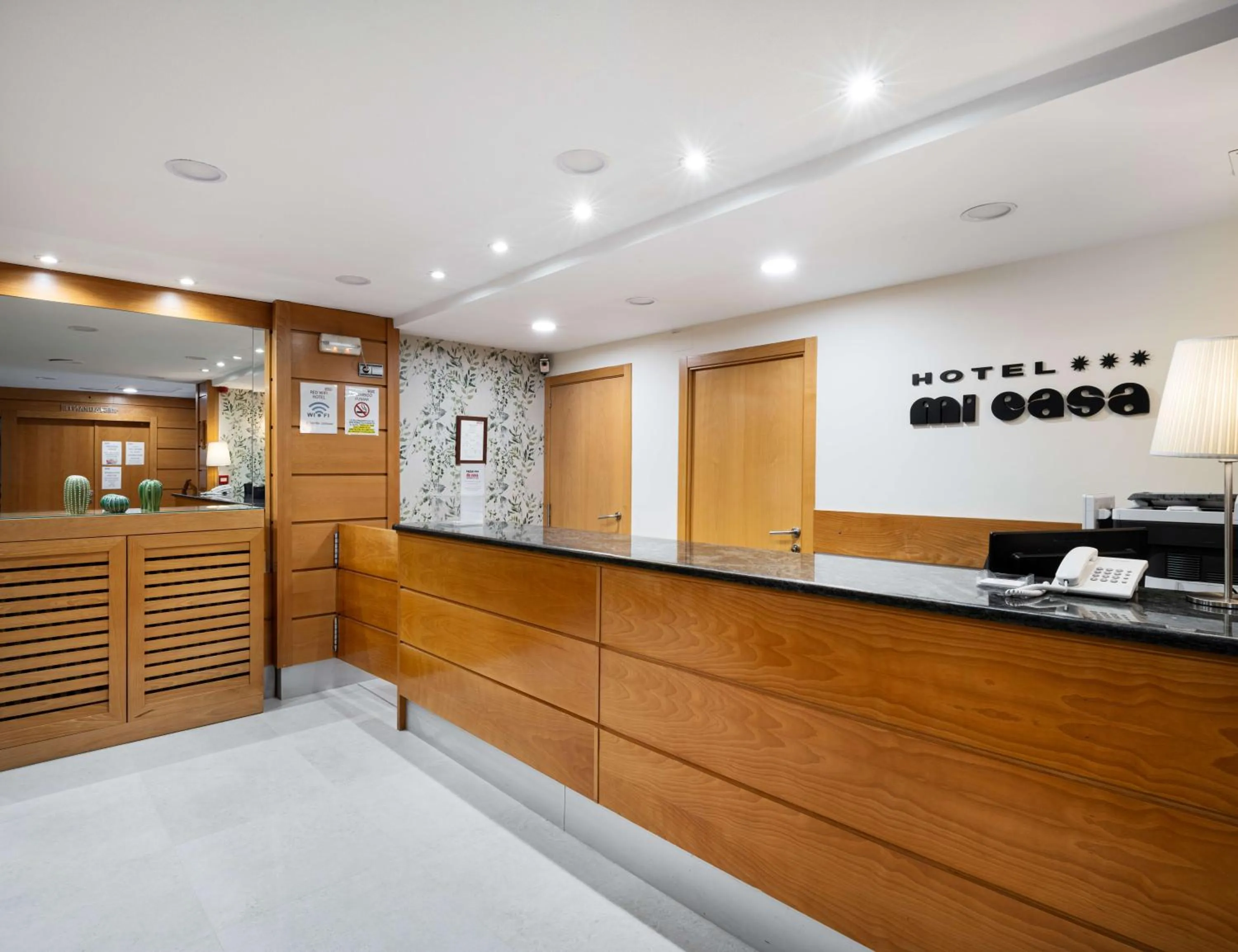 Lobby or reception in Hotel Mi Casa