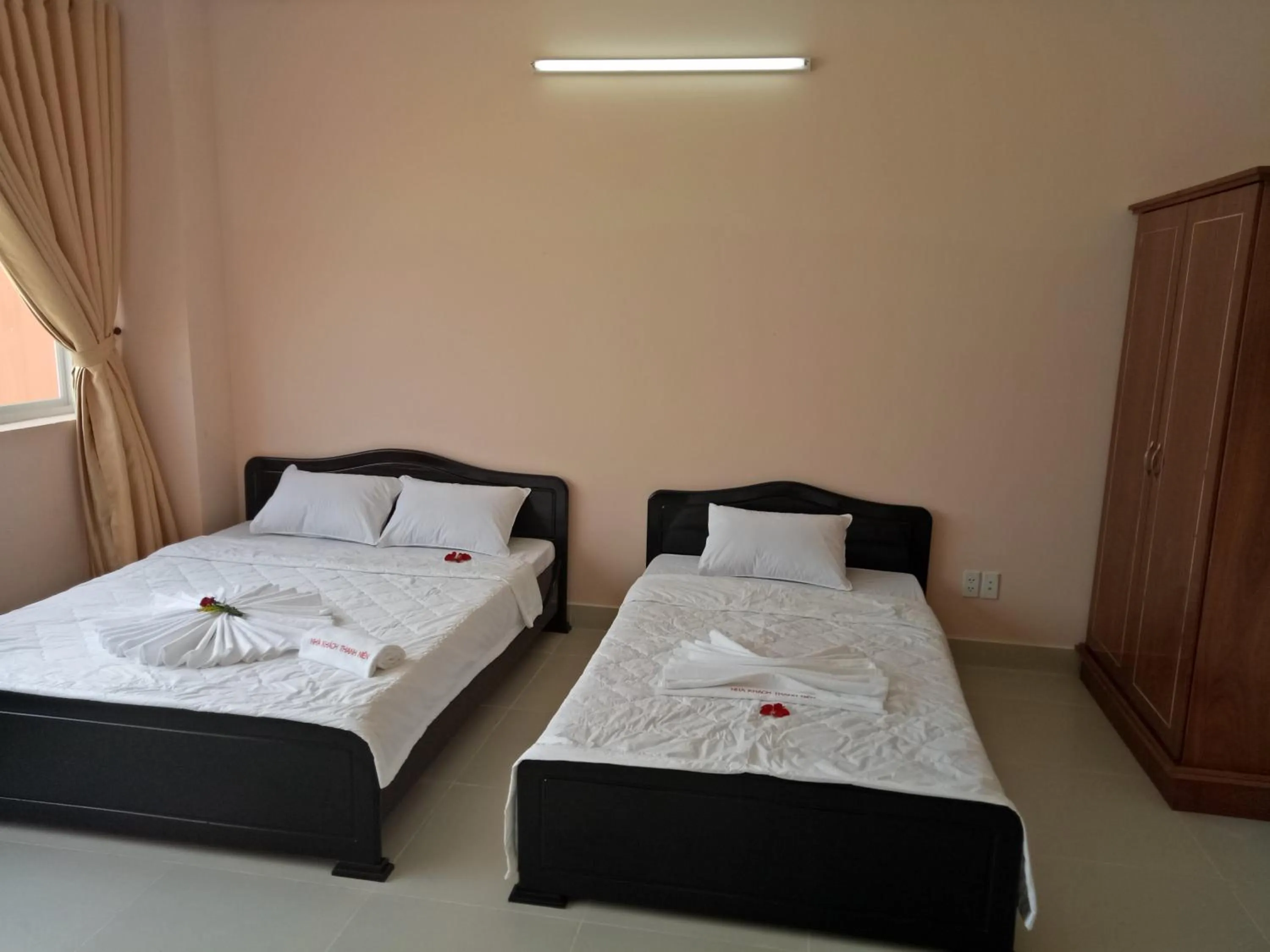 Bed in Thanh Nien Hotel - Vung Tau