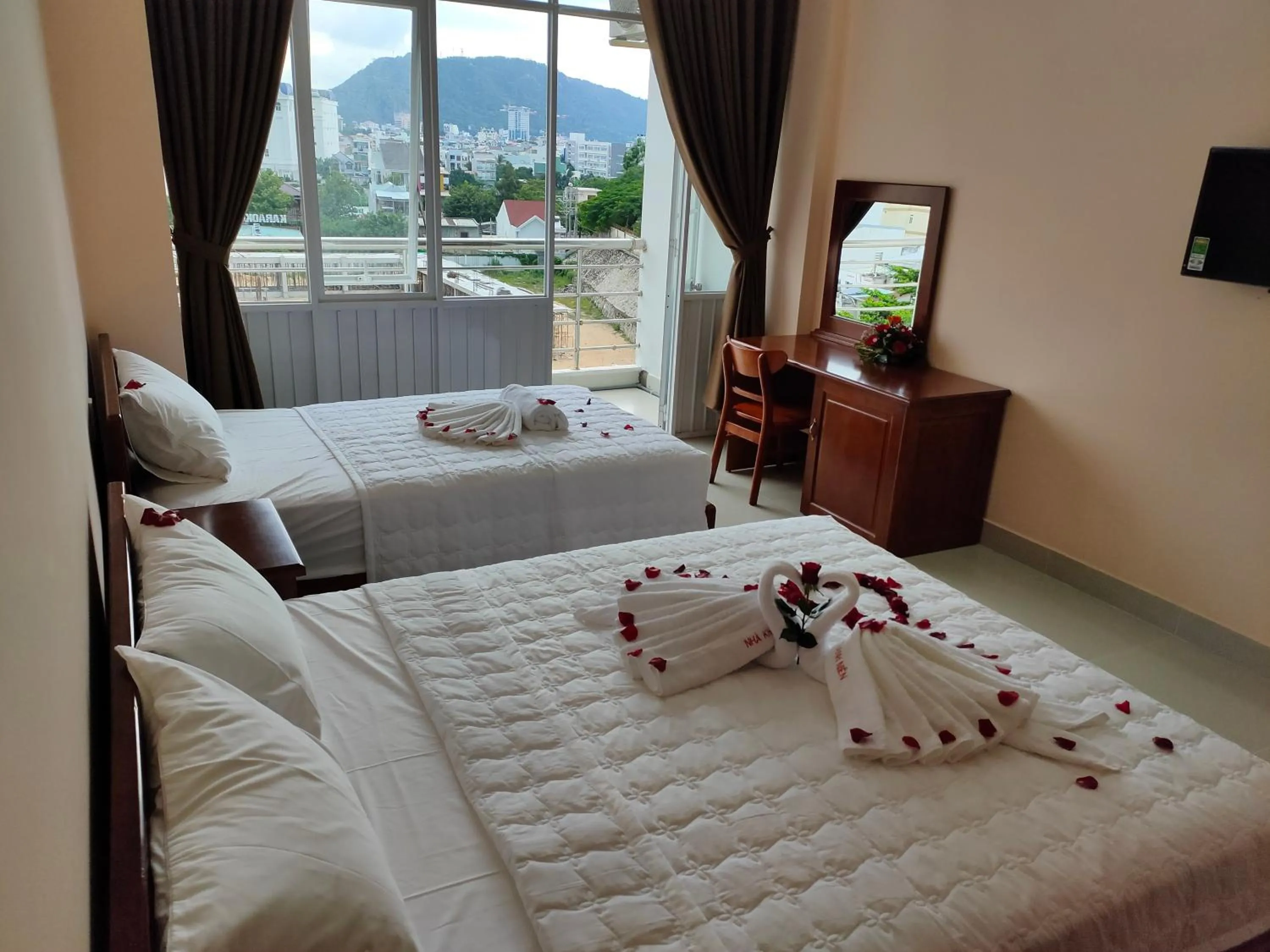 Bed in Thanh Nien Hotel - Vung Tau
