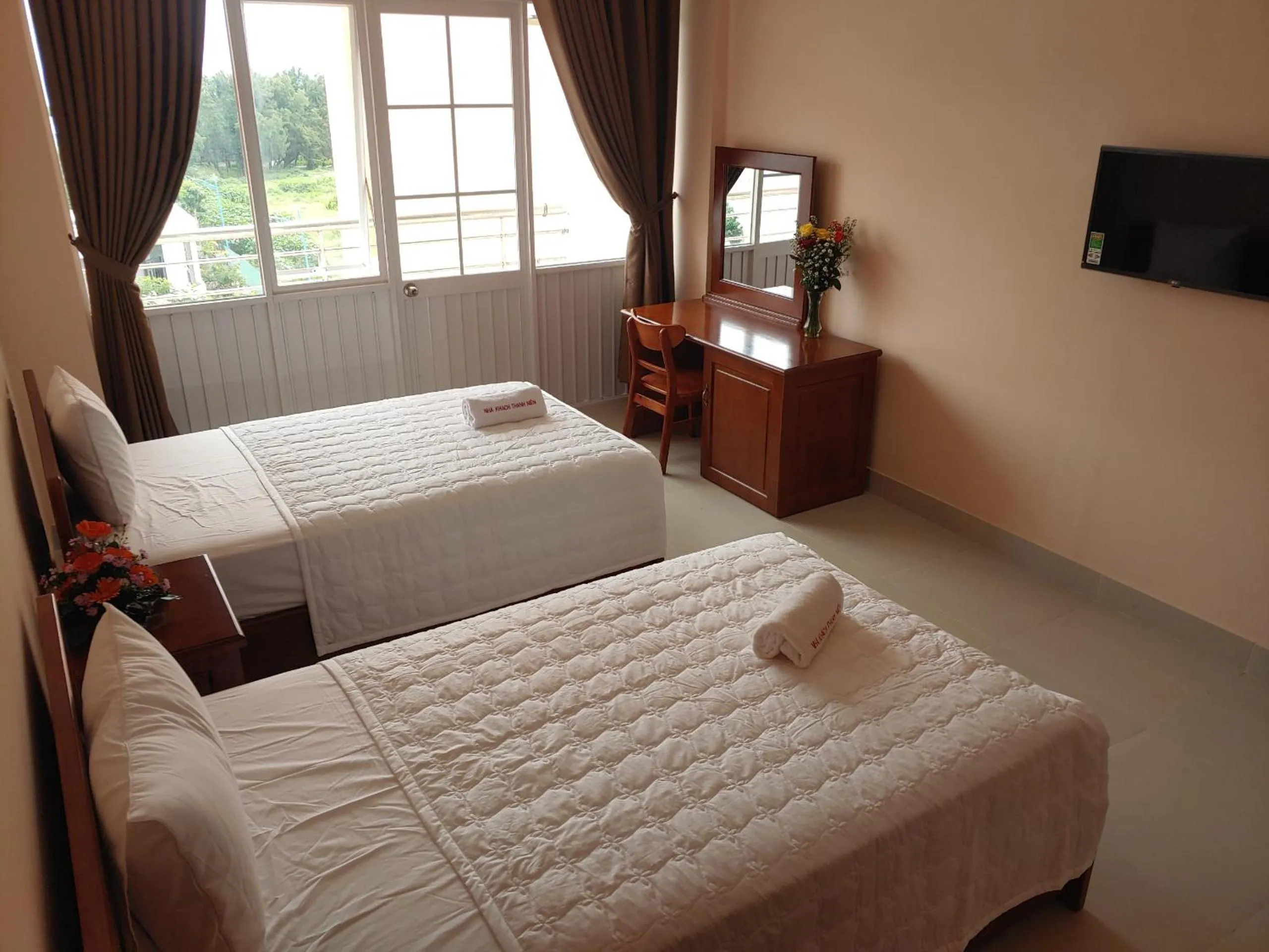 Bed in Thanh Nien Hotel - Vung Tau