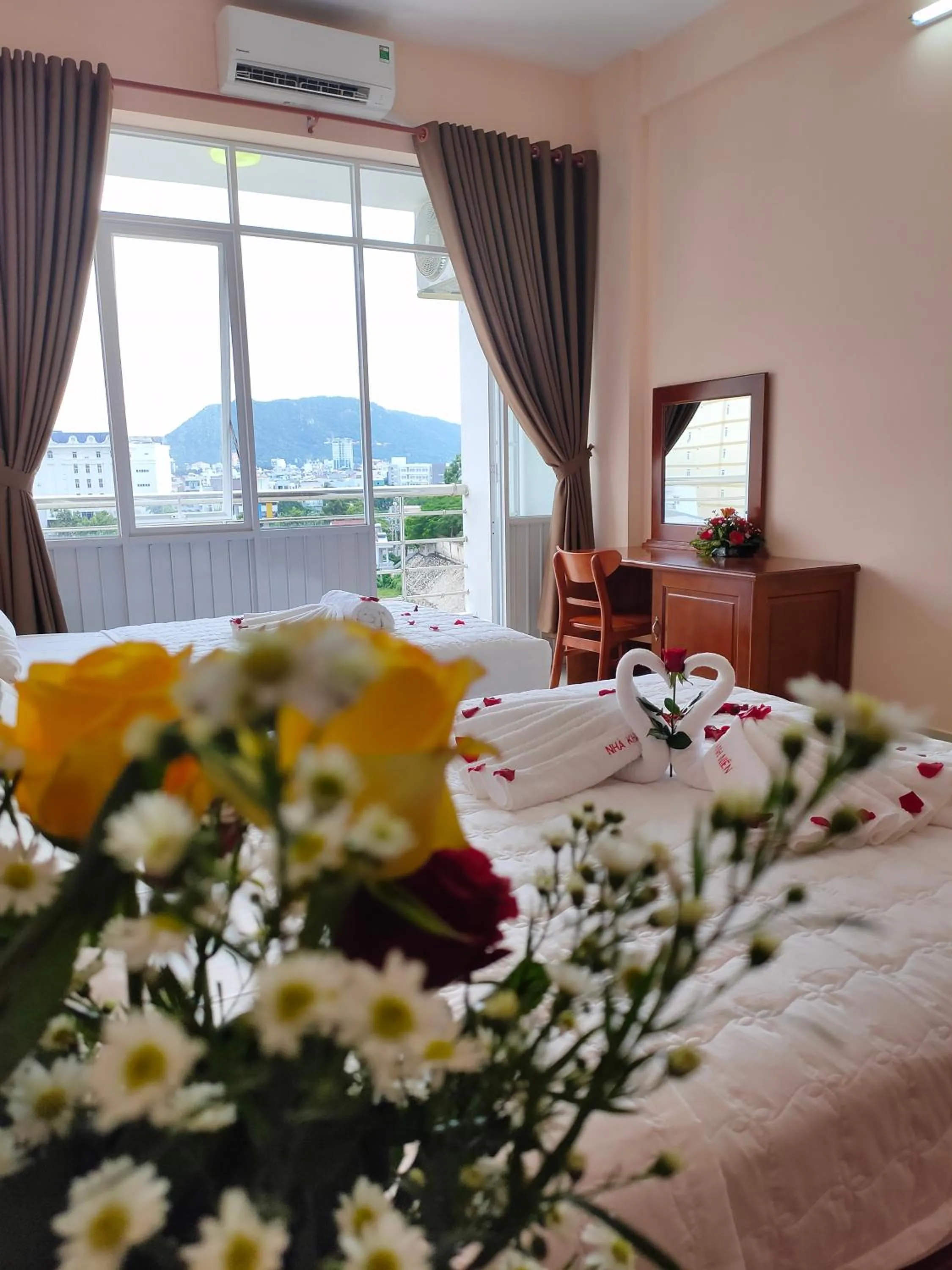 Bed in Thanh Nien Hotel - Vung Tau