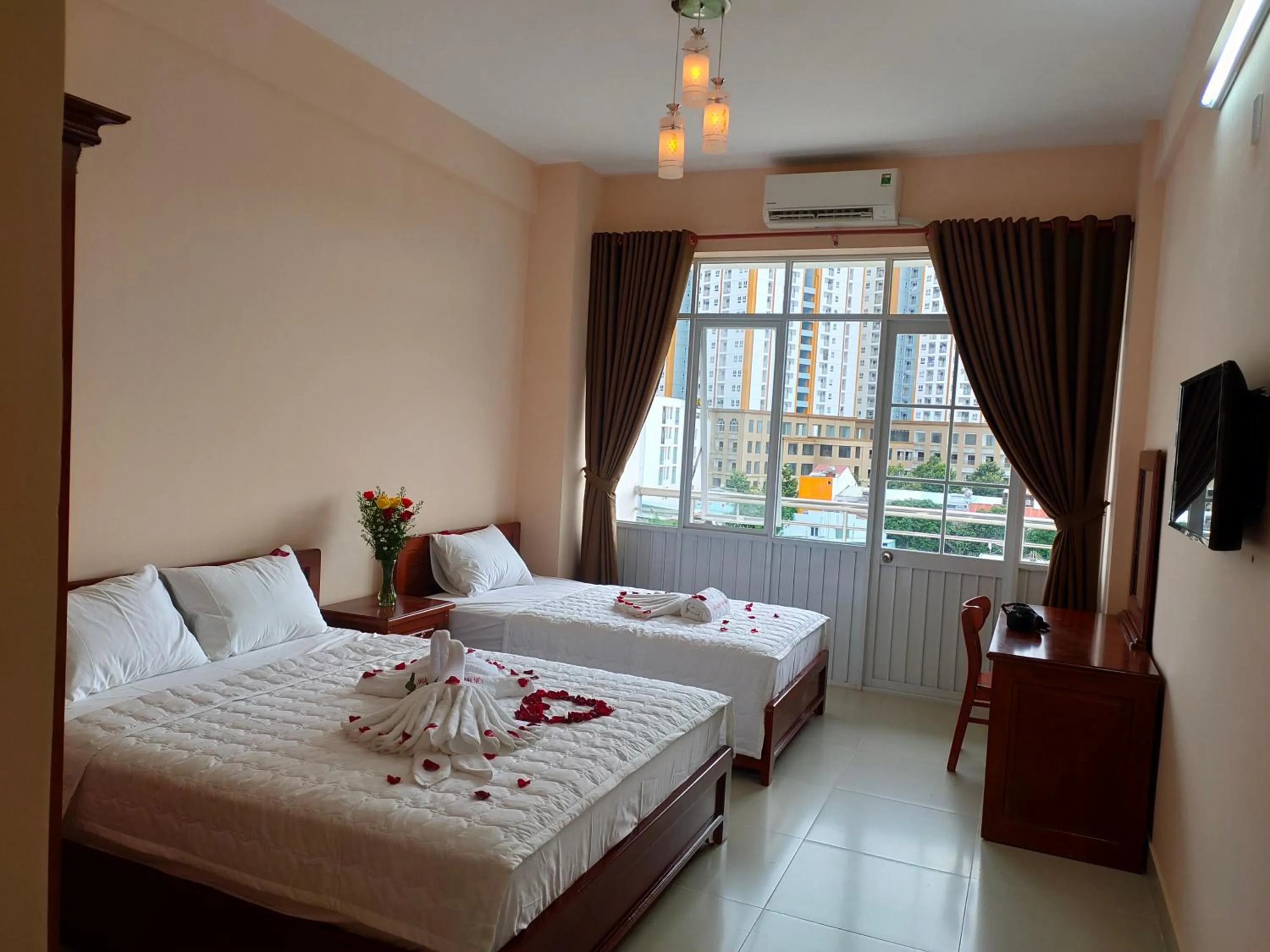 Bed in Thanh Nien Hotel - Vung Tau