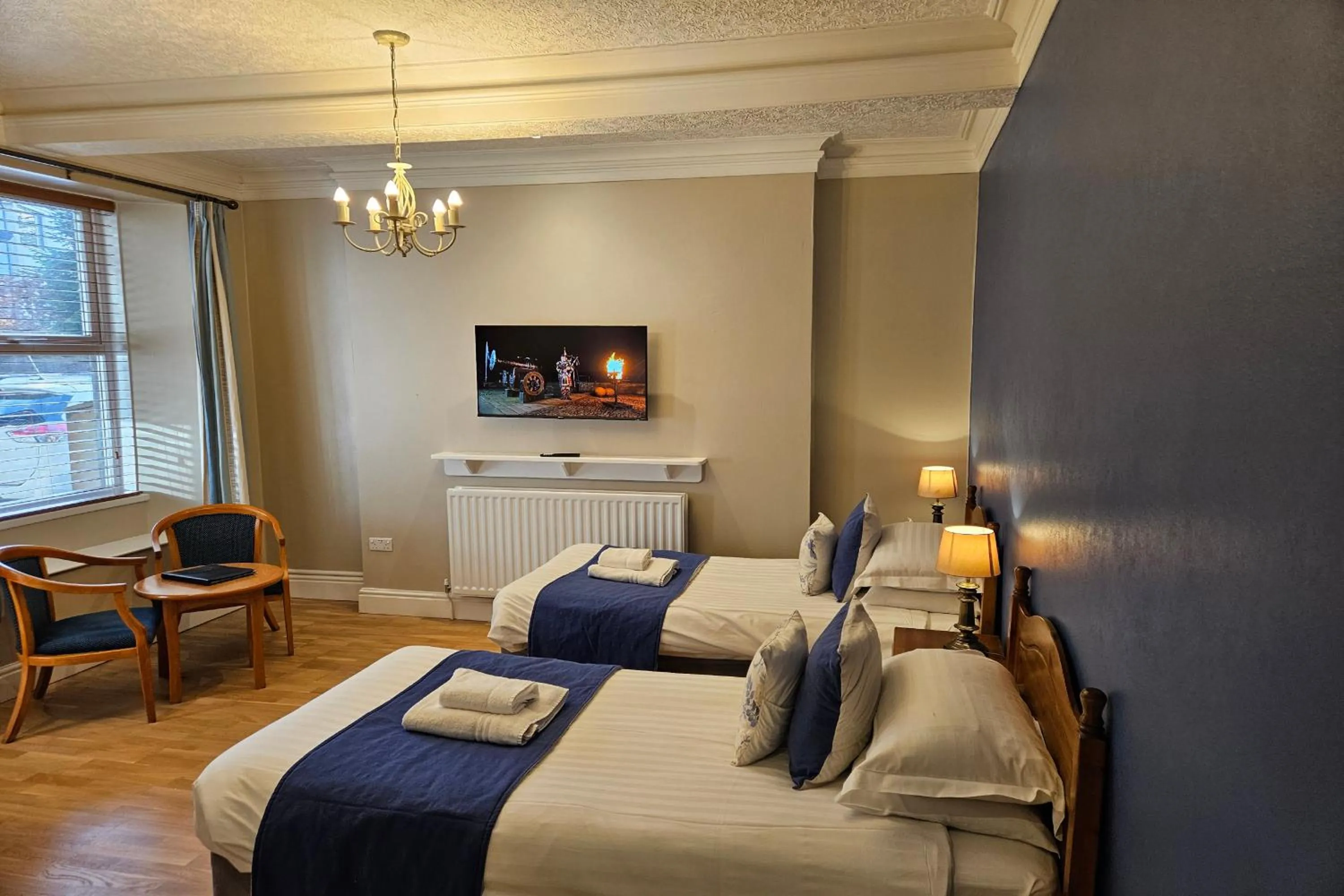 Seating area, Bed in Brathay Lodge