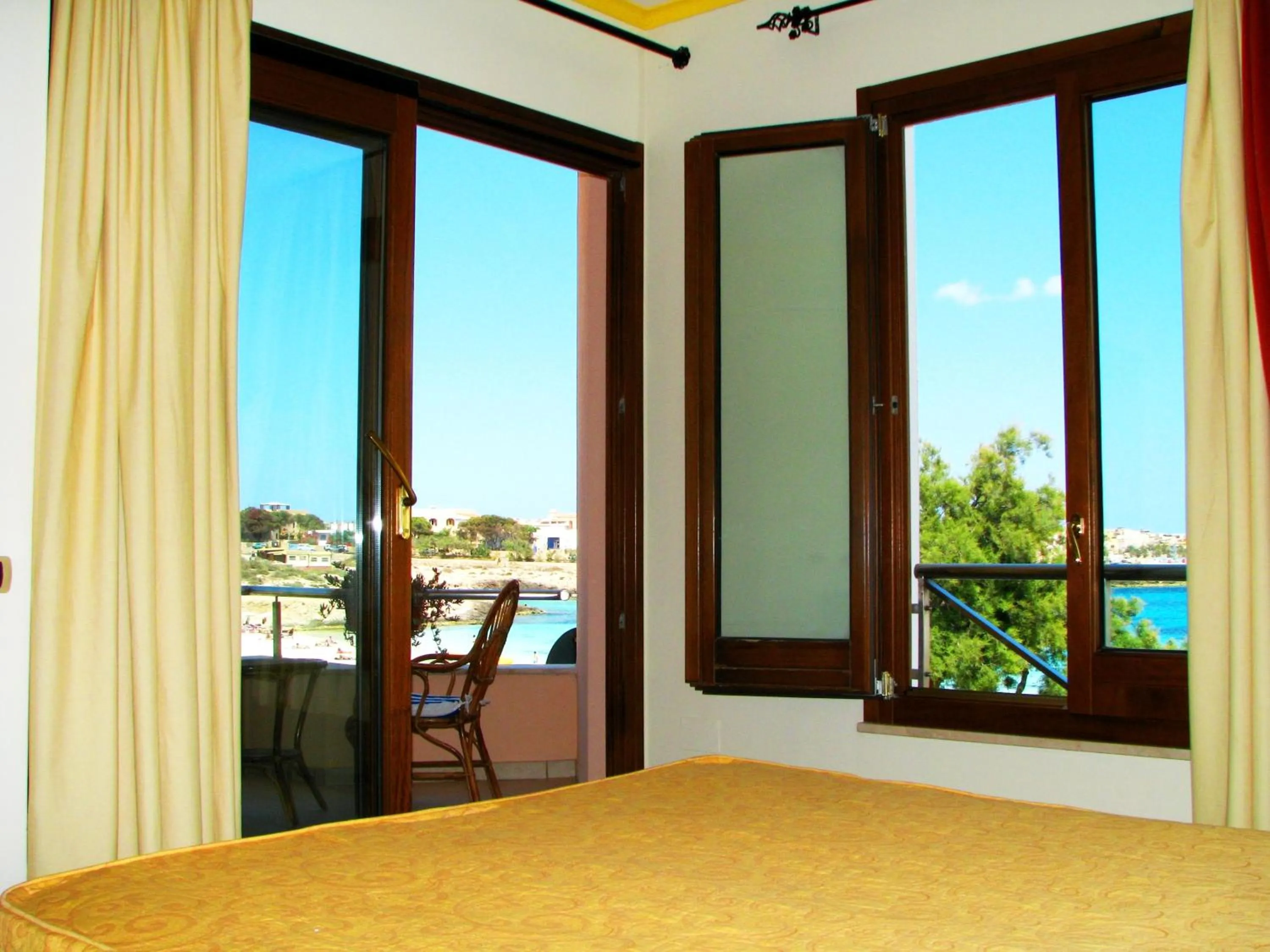 Balcony/Terrace in Hotel Il Faro Della Guitgia Tommasino