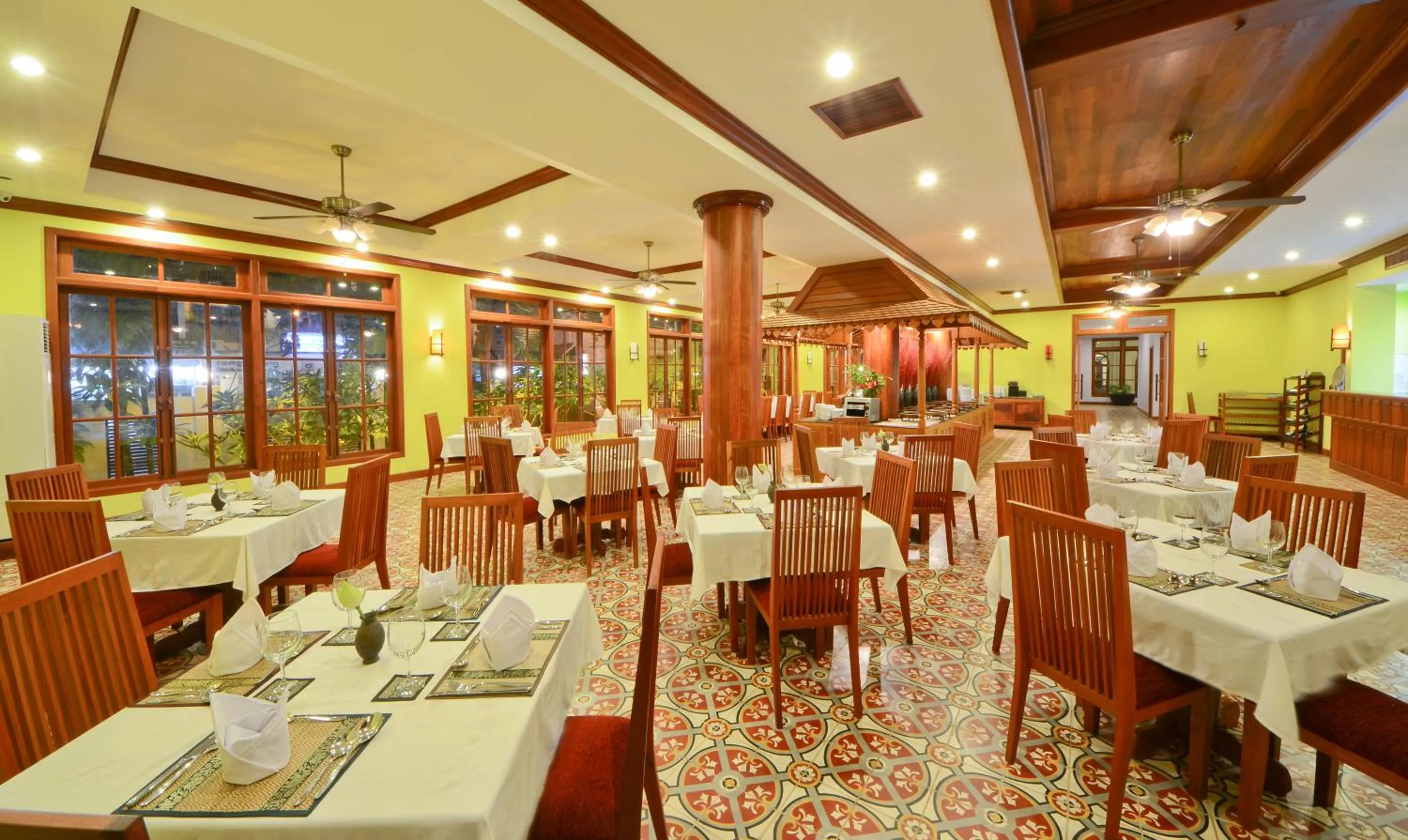 Dining area in The Suite By Royal Crown Hotel