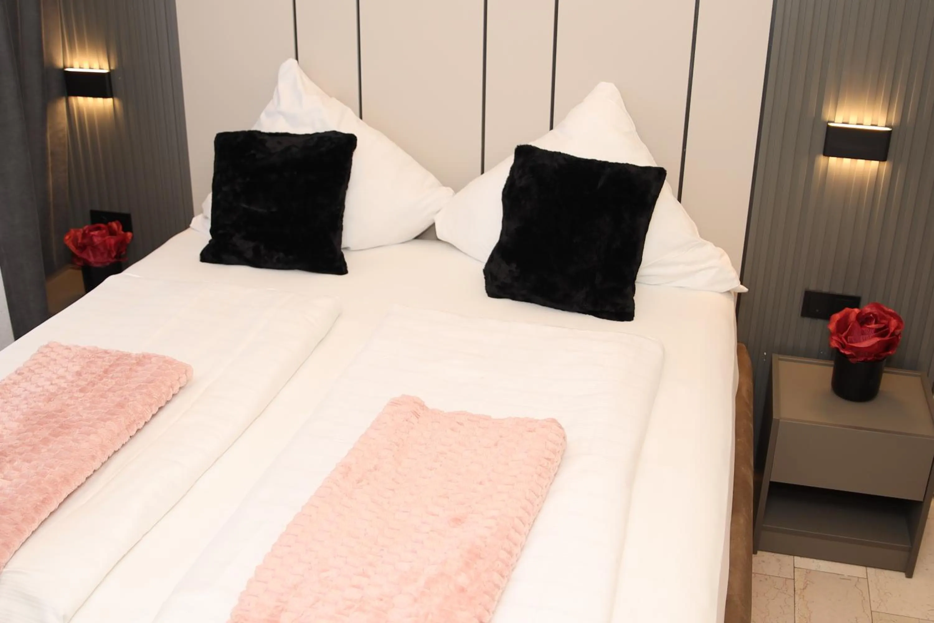 Photo of the whole room, Bed in Hotel Hafez