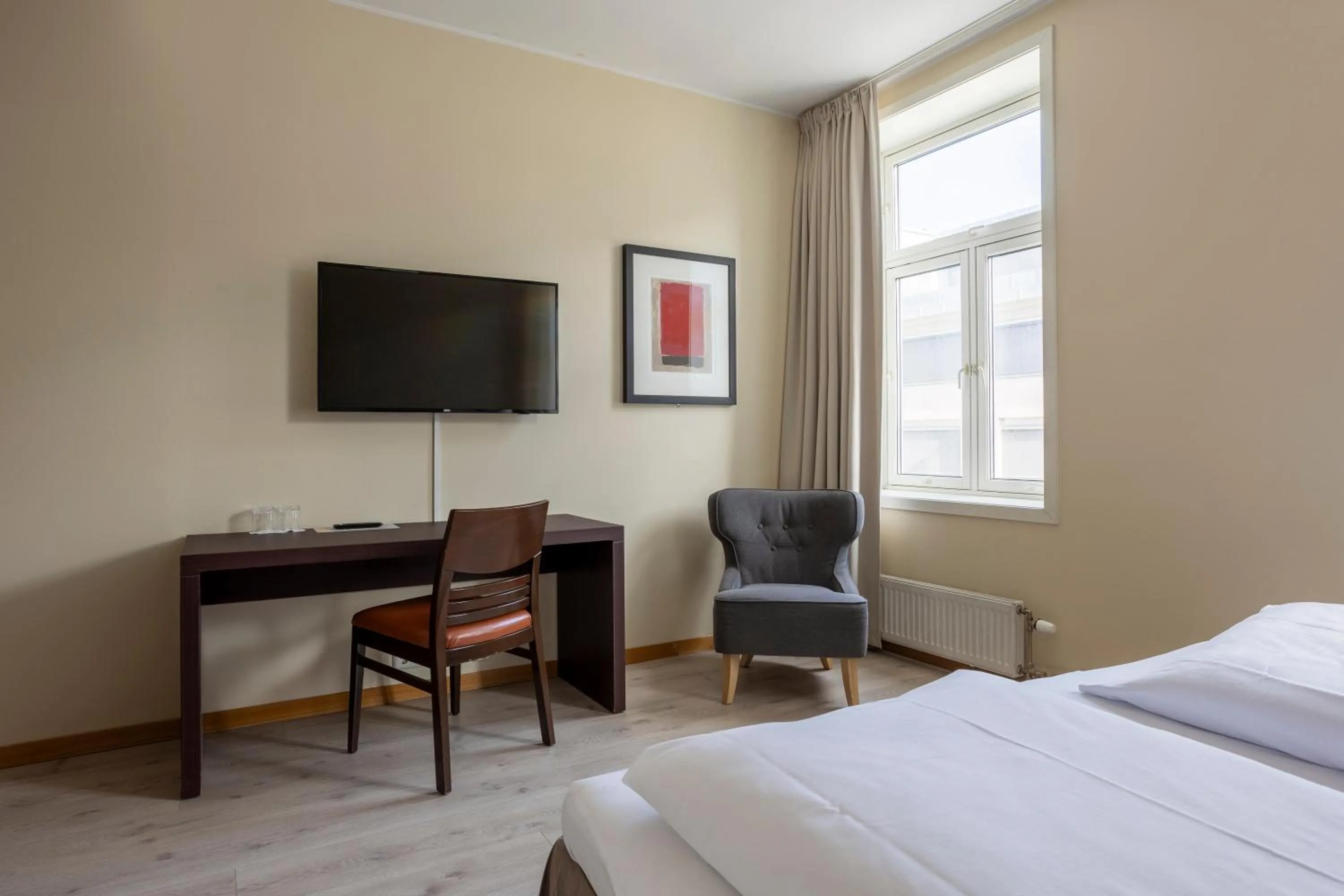 TV and multimedia, Bed in Comfort Hotel Park