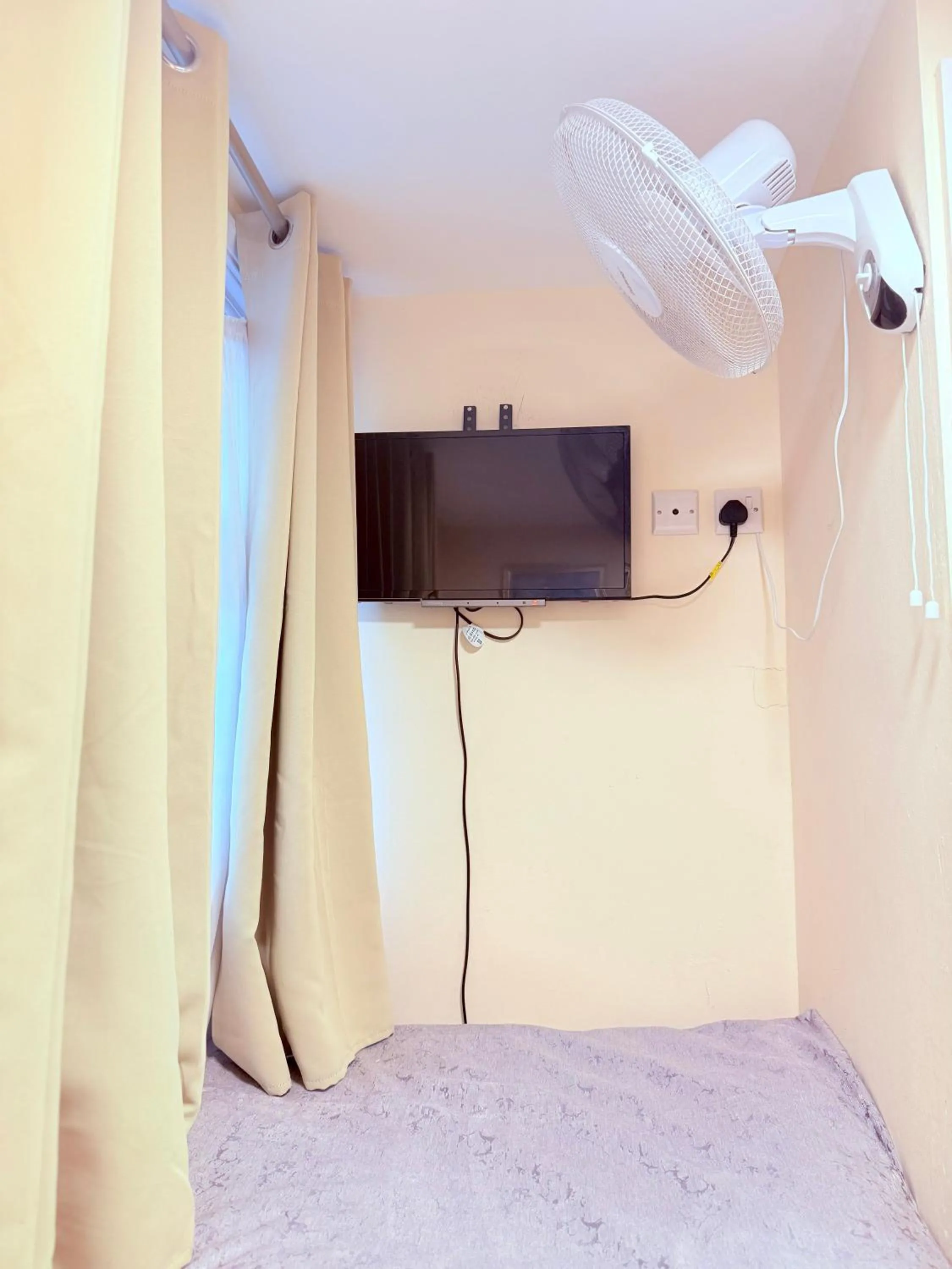 Bedroom in Europa House Hotel, London Paddington