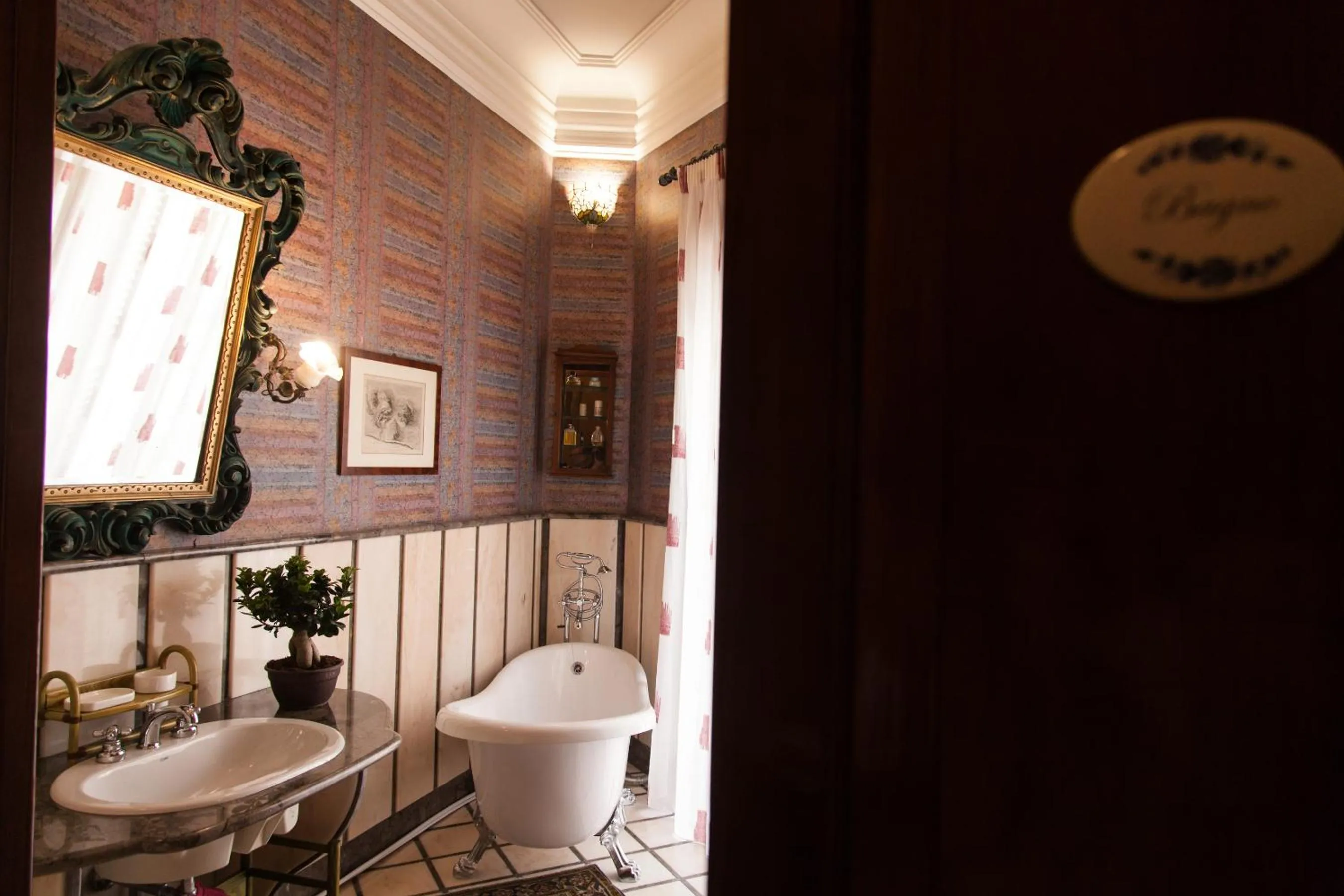 Bathroom in Palazzo Melluso LUXURY SUITE