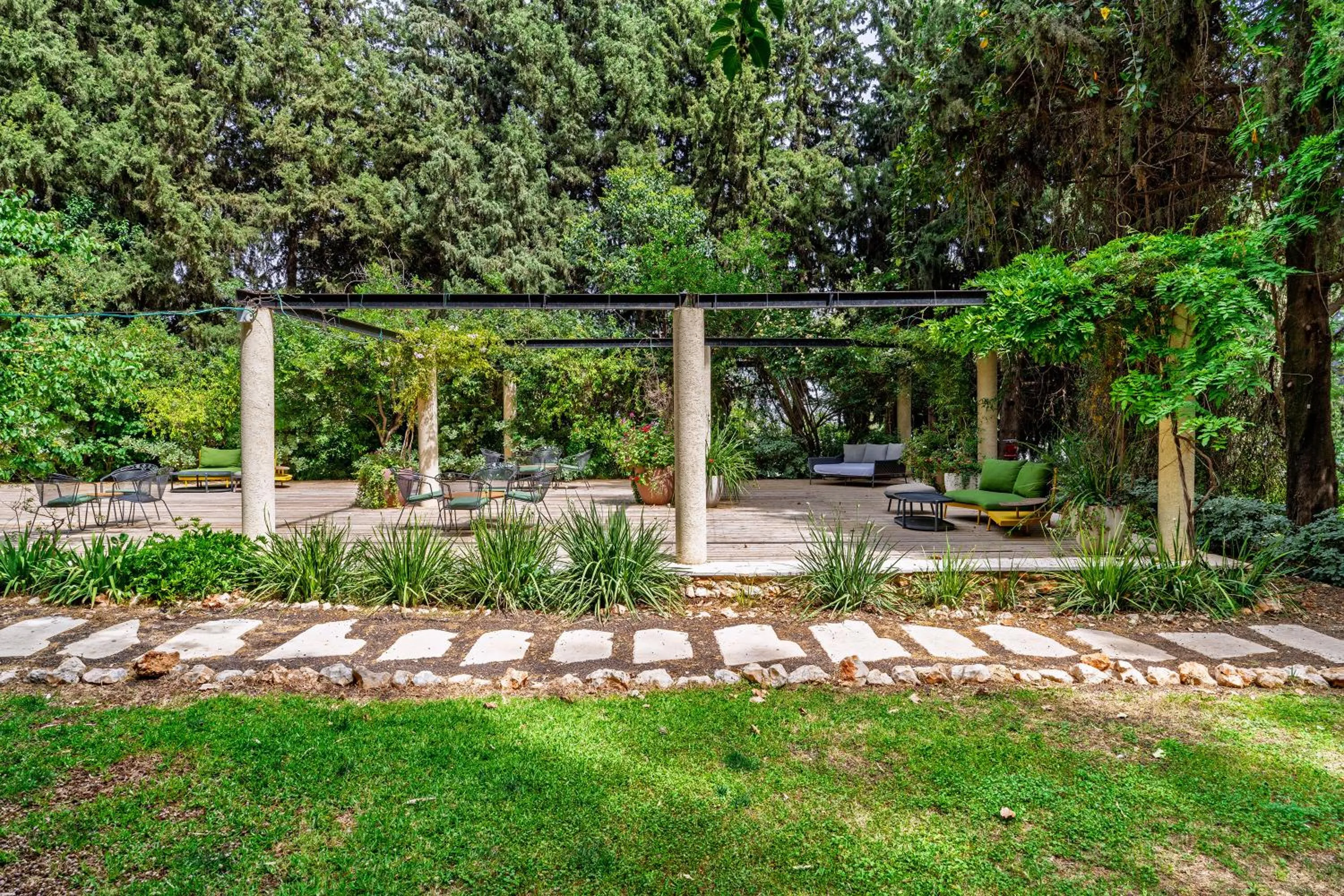 Garden in Mizpe Hayamim by Isrotel Exclusive