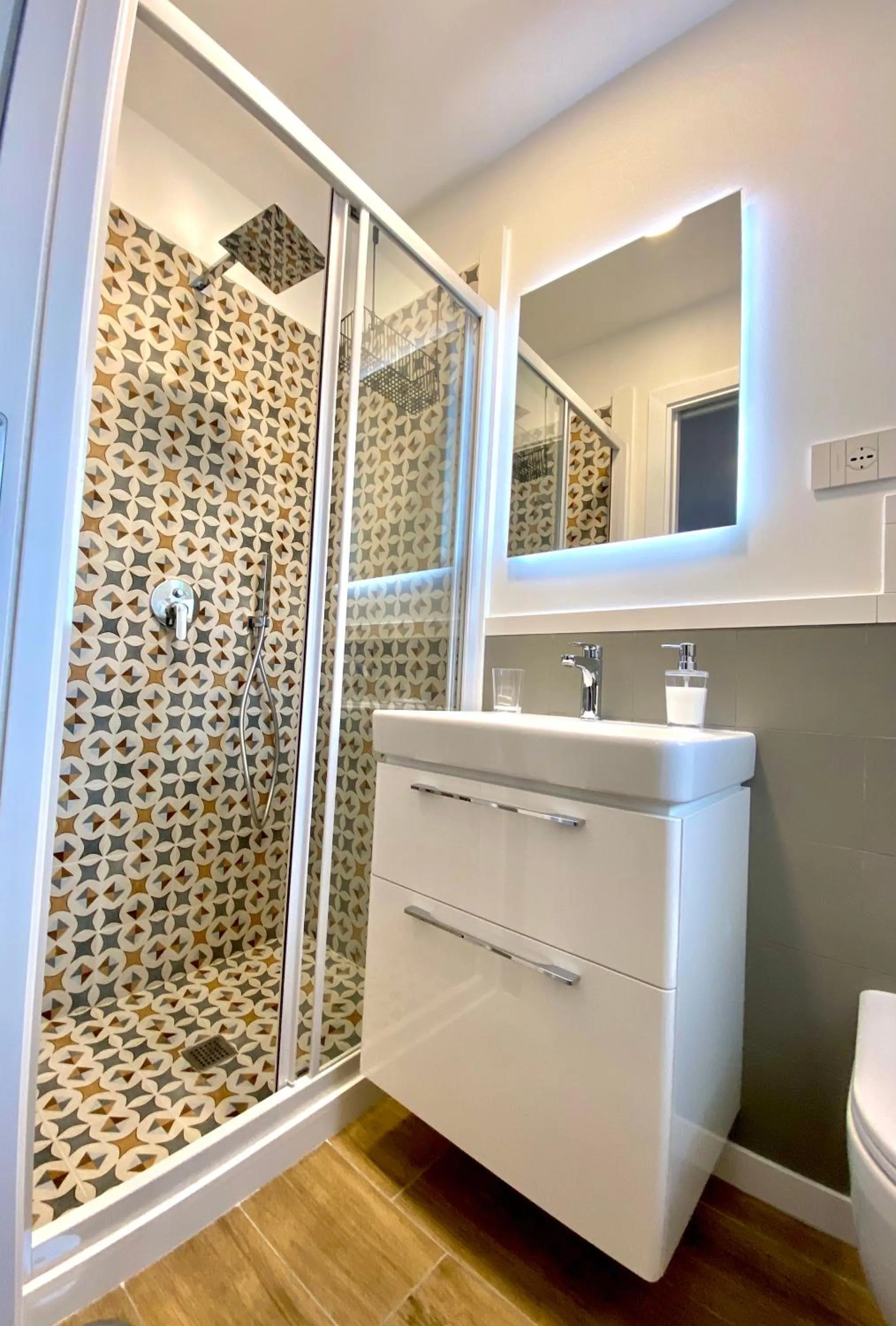 Shower in Maison Cipriani