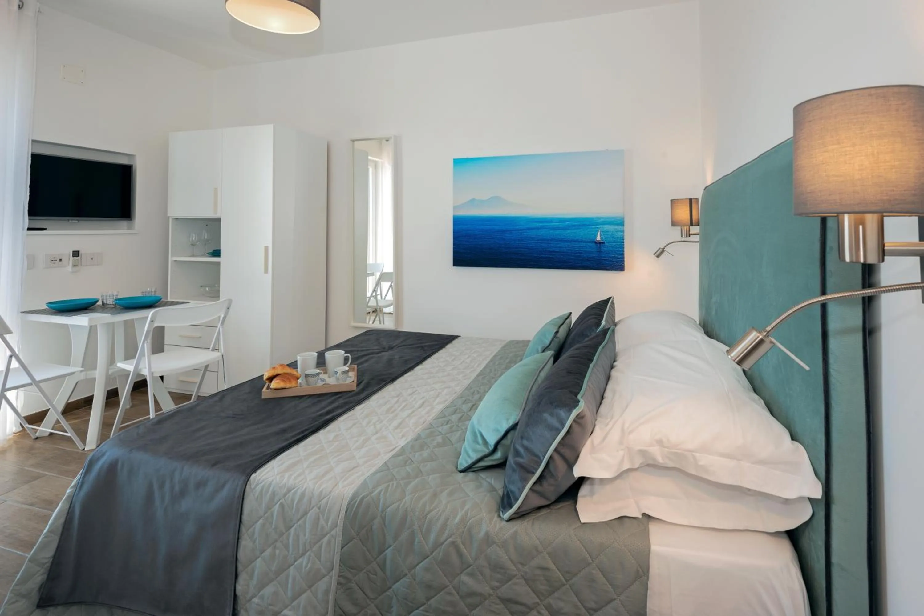 TV and multimedia, Bed in Maison Cipriani