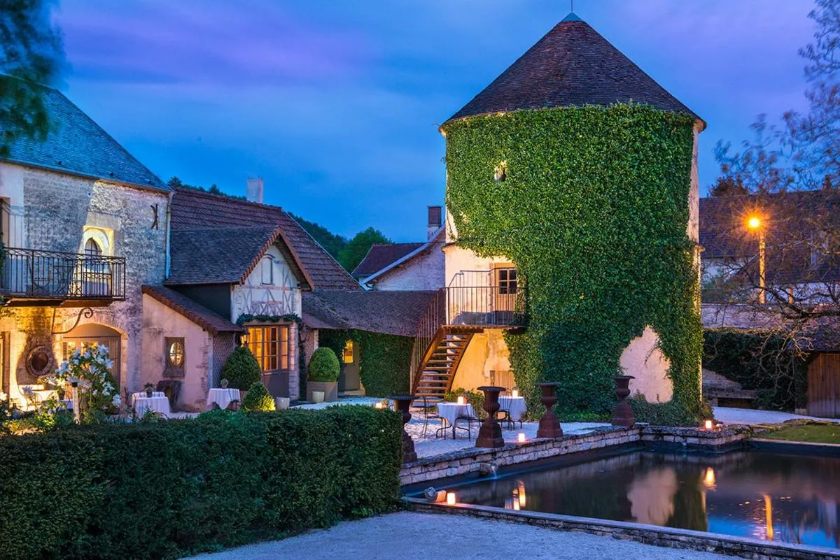 Restaurant/places to eat in Château de Courban and Spa Nuxe