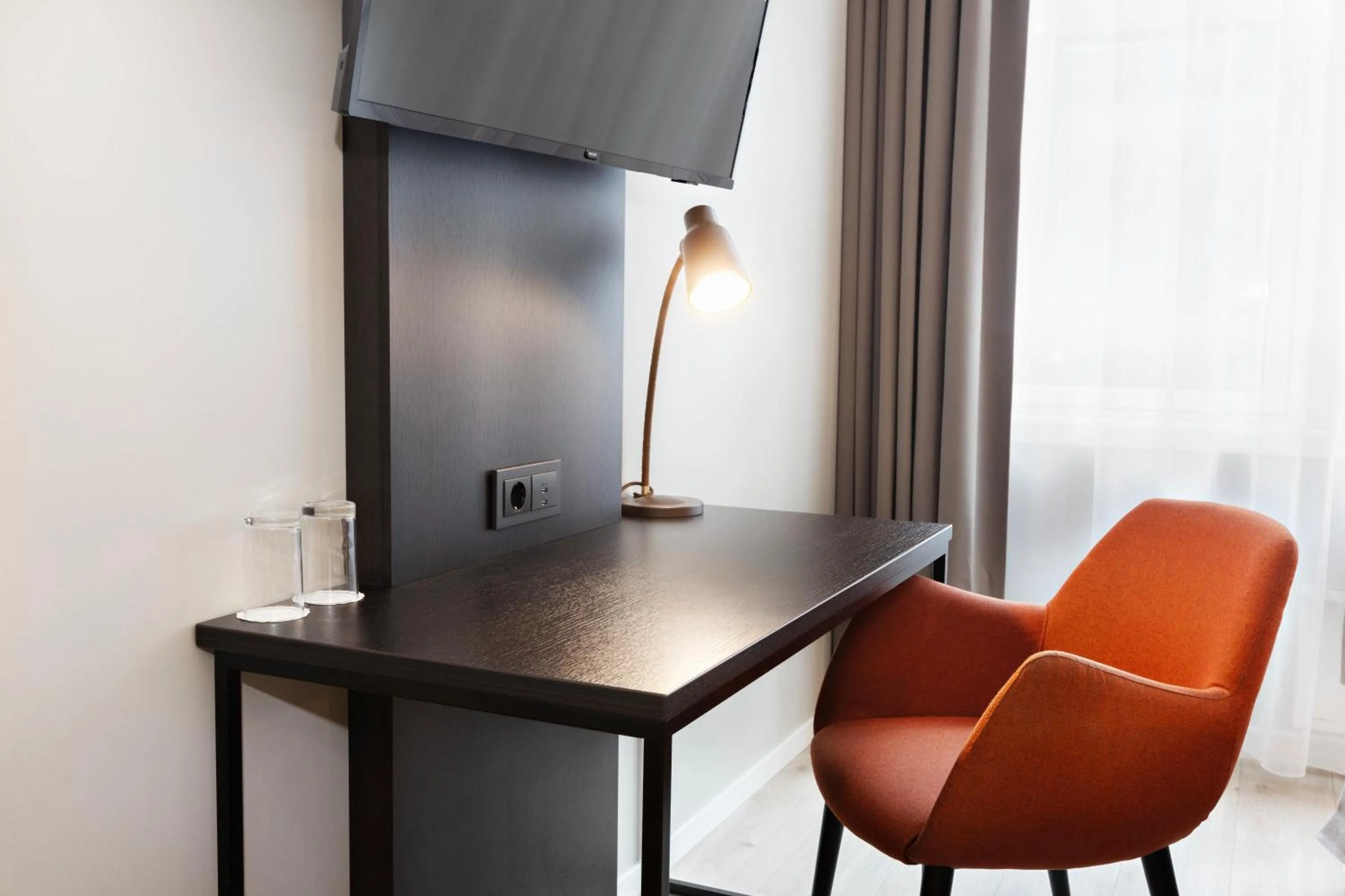 hair dresser in Quality Hotel Augustin