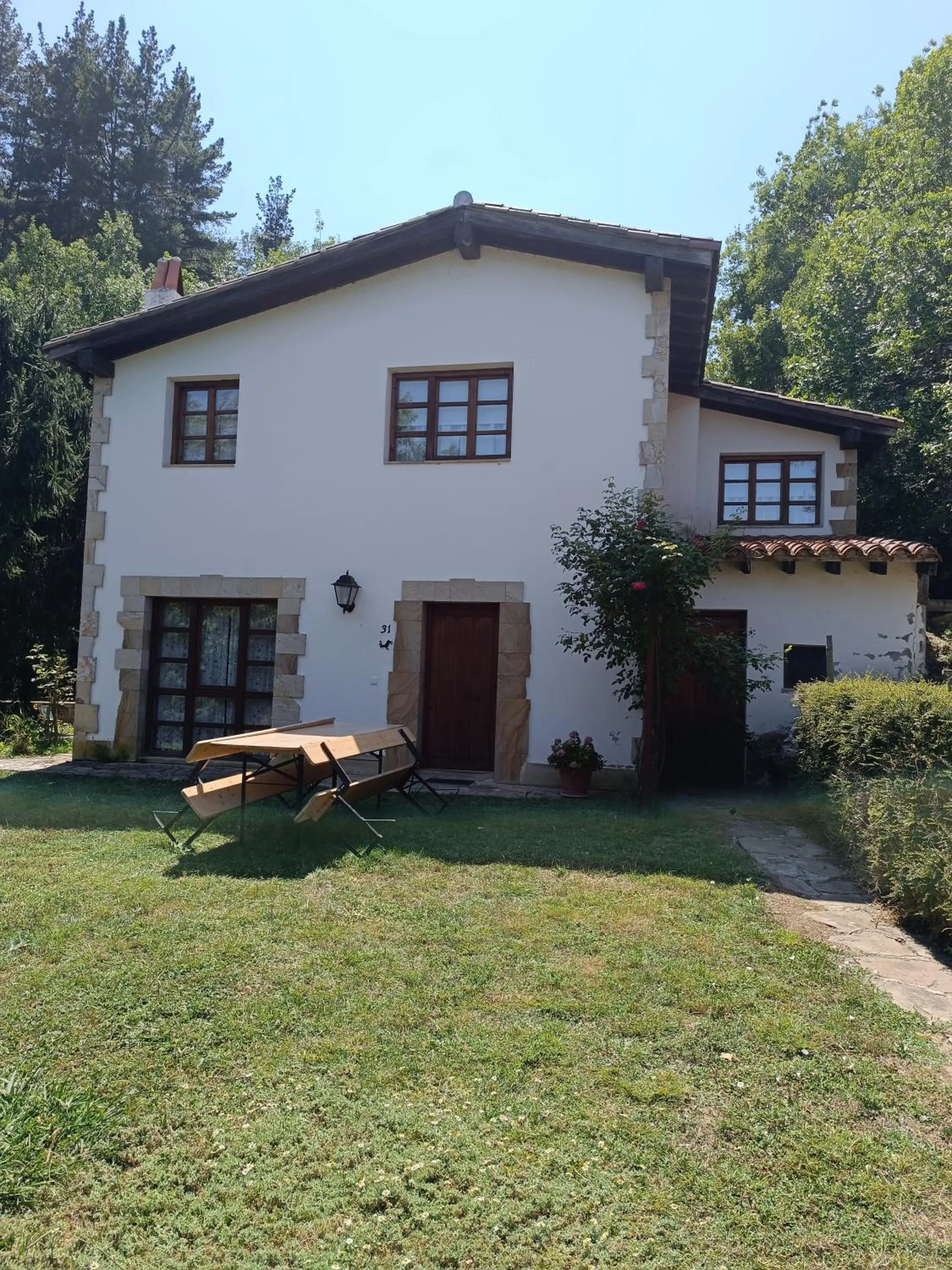 Property building in Viviendas Rurales El Covaju