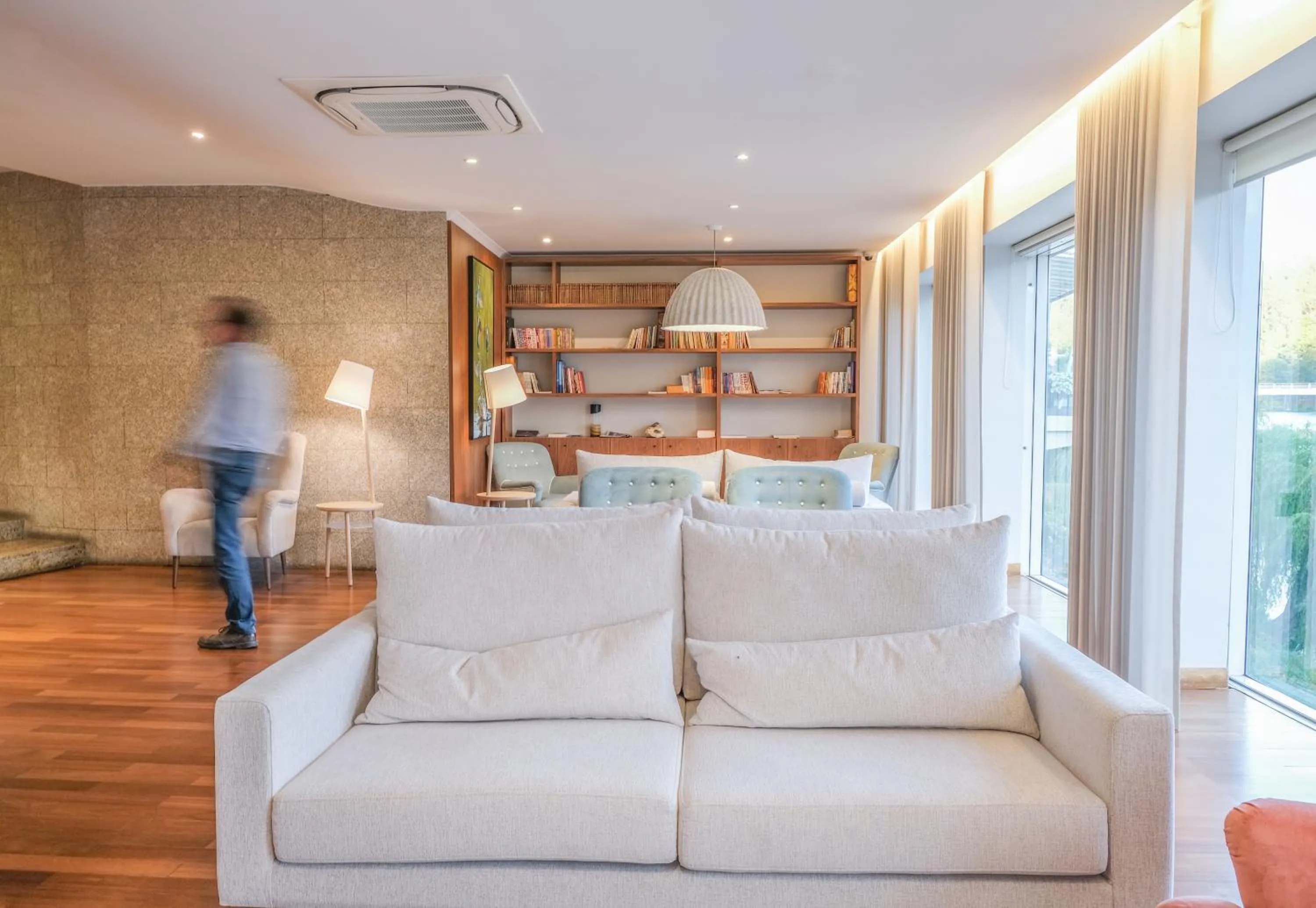 Library in Hotel Vouga