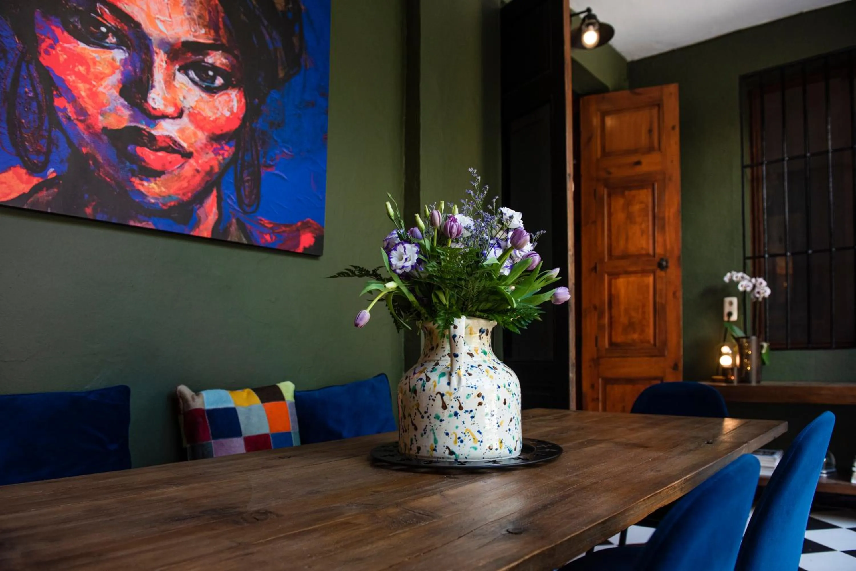 Decorative detail in Casa Con Destino