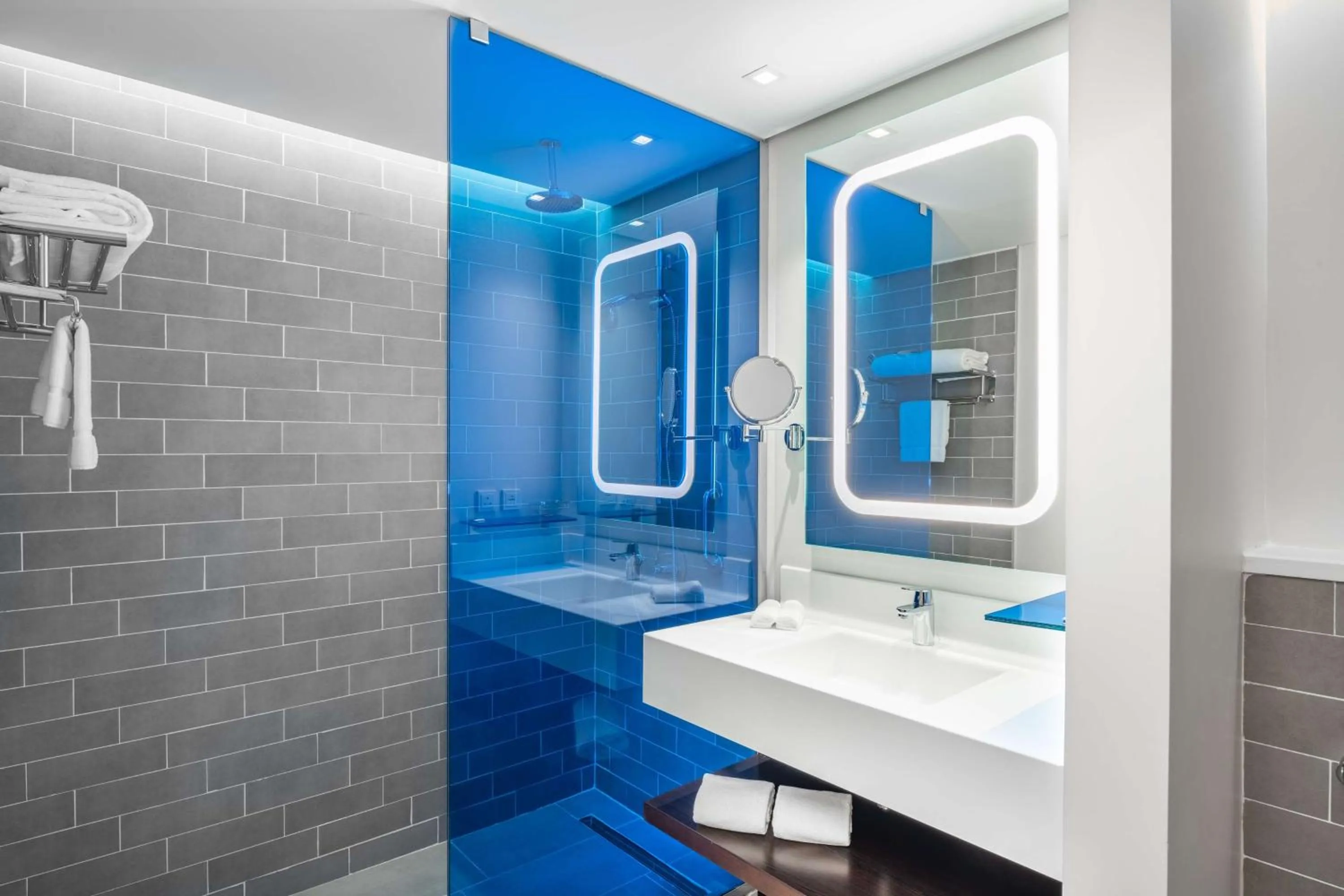 Bathroom in Park Inn by Radisson Jeddah Madinah Road