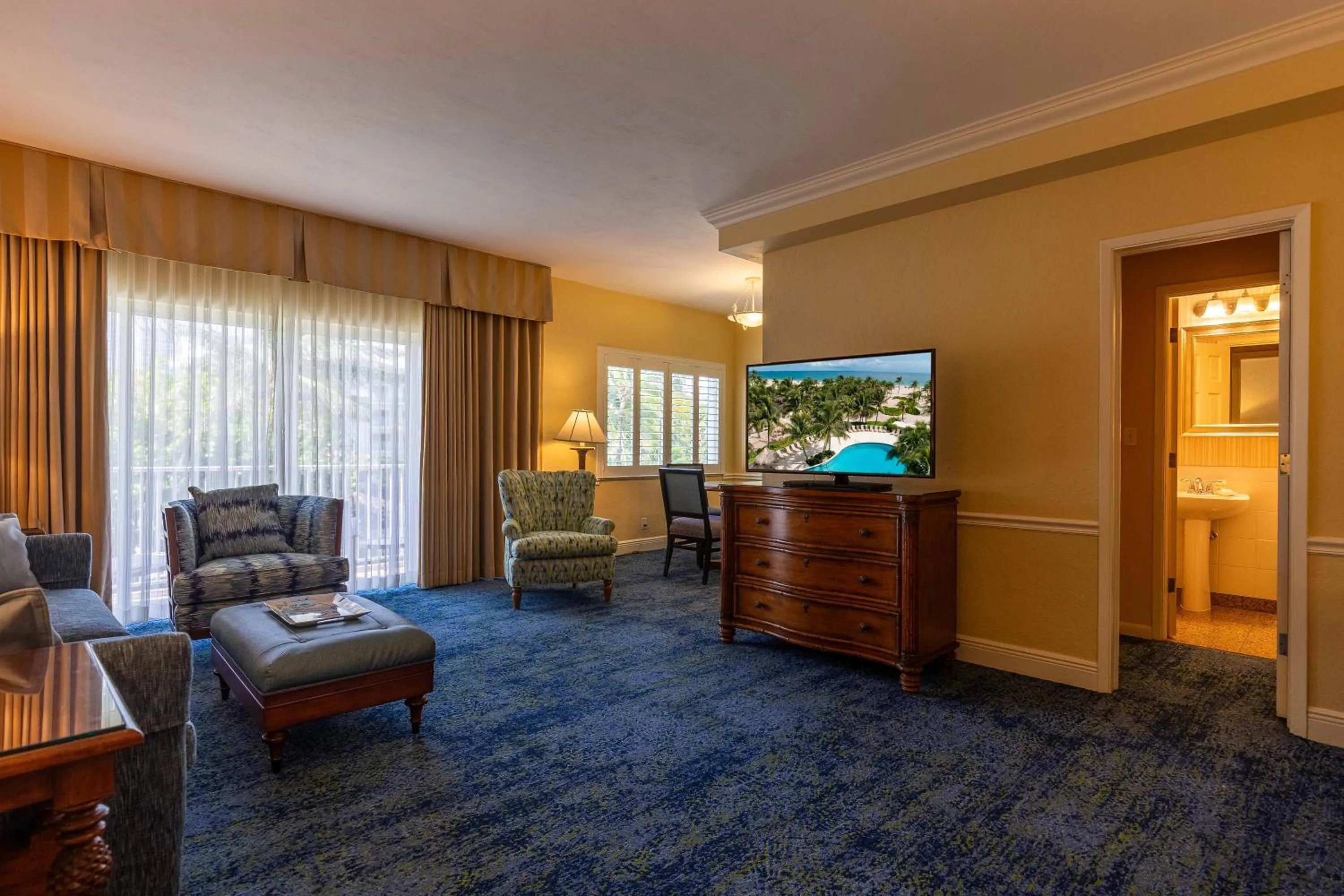 Living room in The Lago Mar Beach Resort and Club