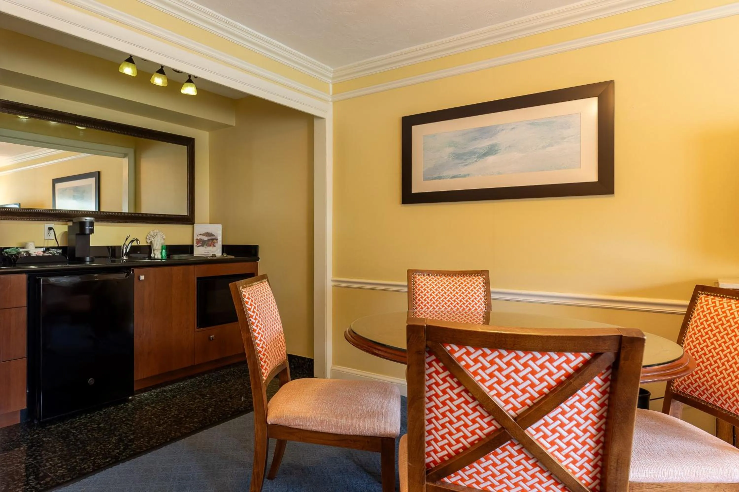 Dining area in The Lago Mar Beach Resort and Club