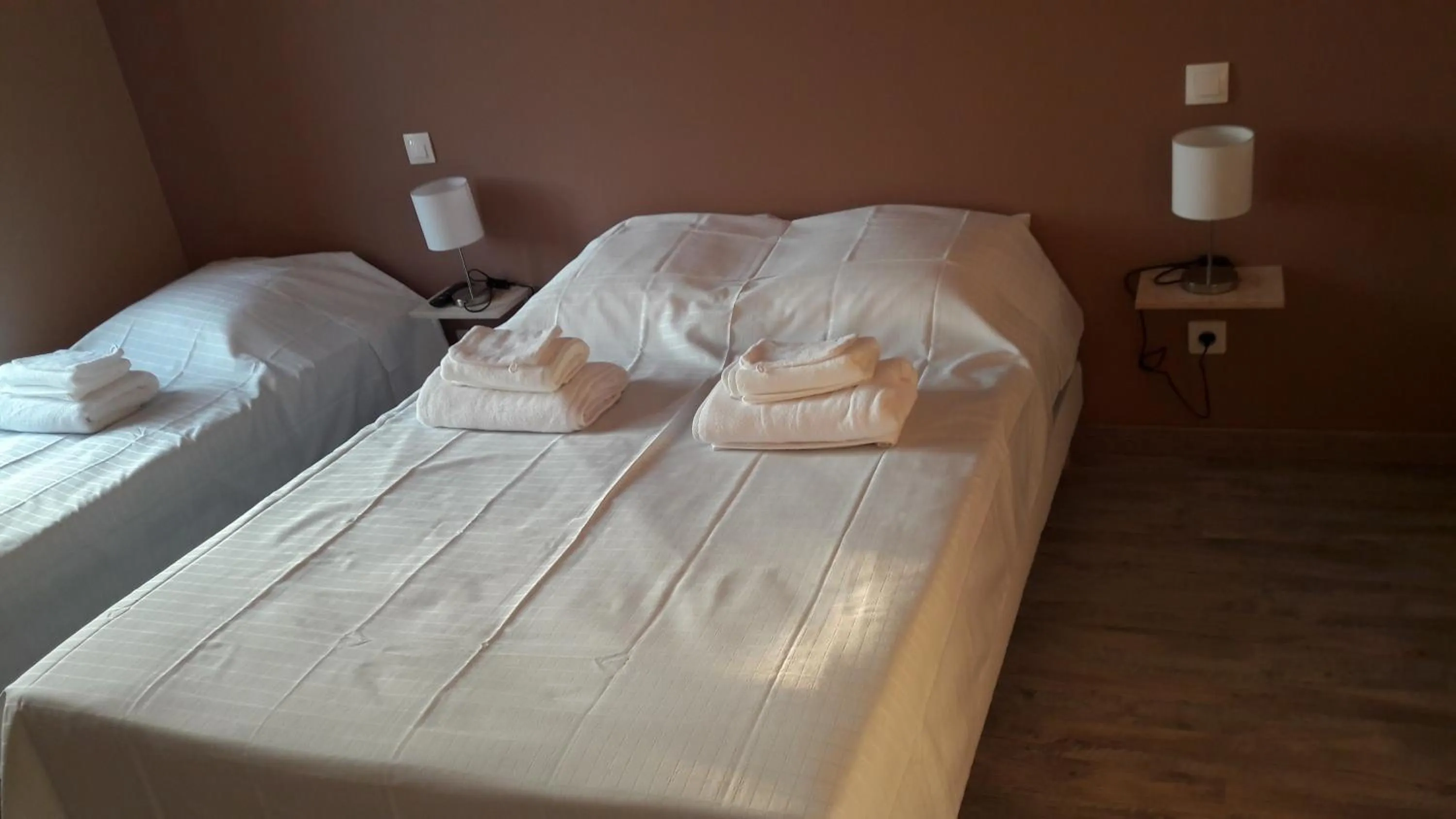 Bedroom, Bed in Le refuge de l'abbaye