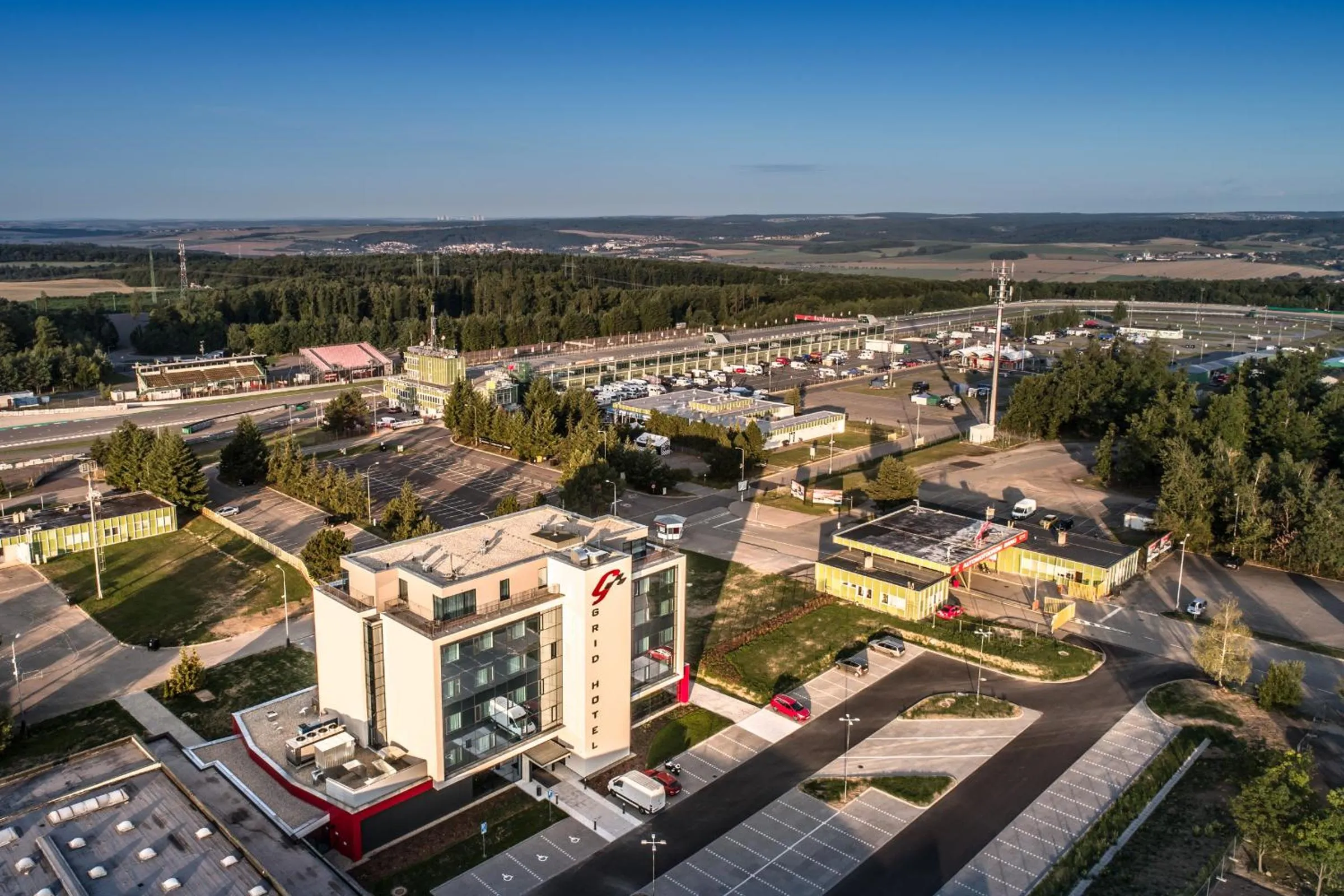 Property building in Grid Hotel