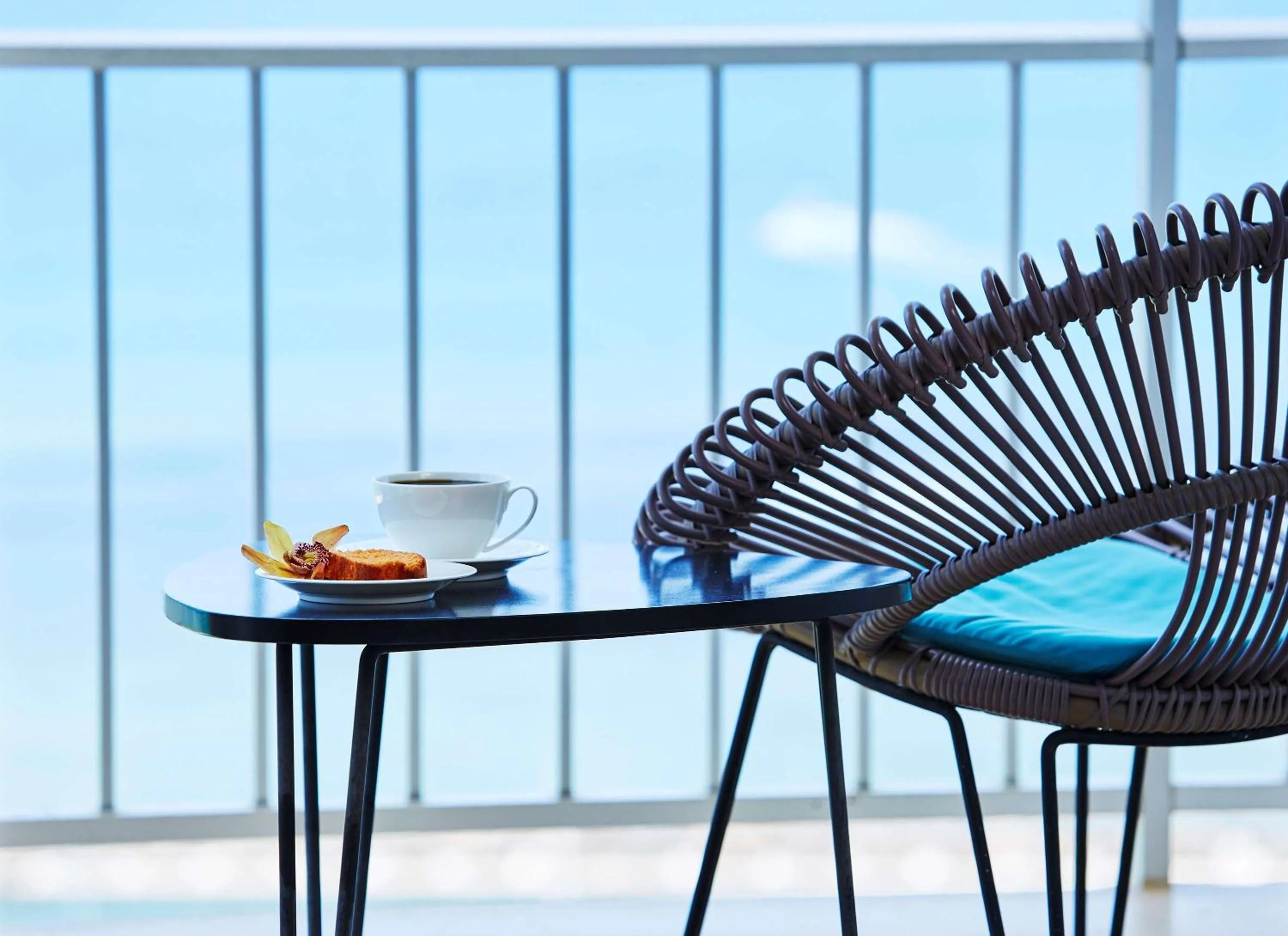 Day in Ilikai Hotel & Luxury Suites