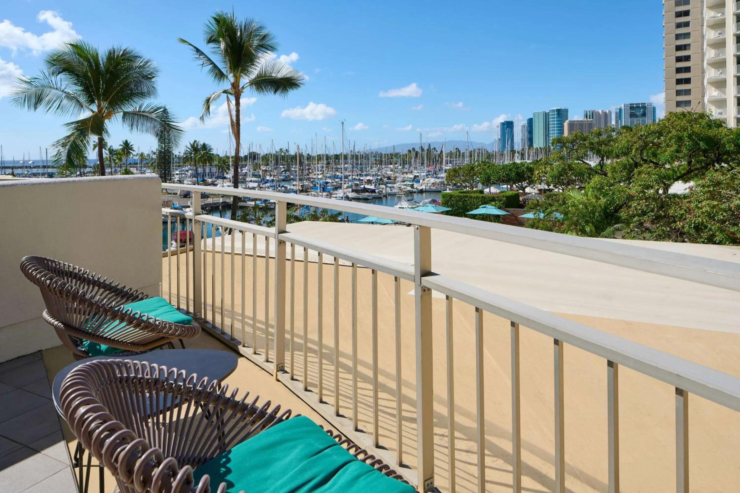 Day in Ilikai Hotel & Luxury Suites