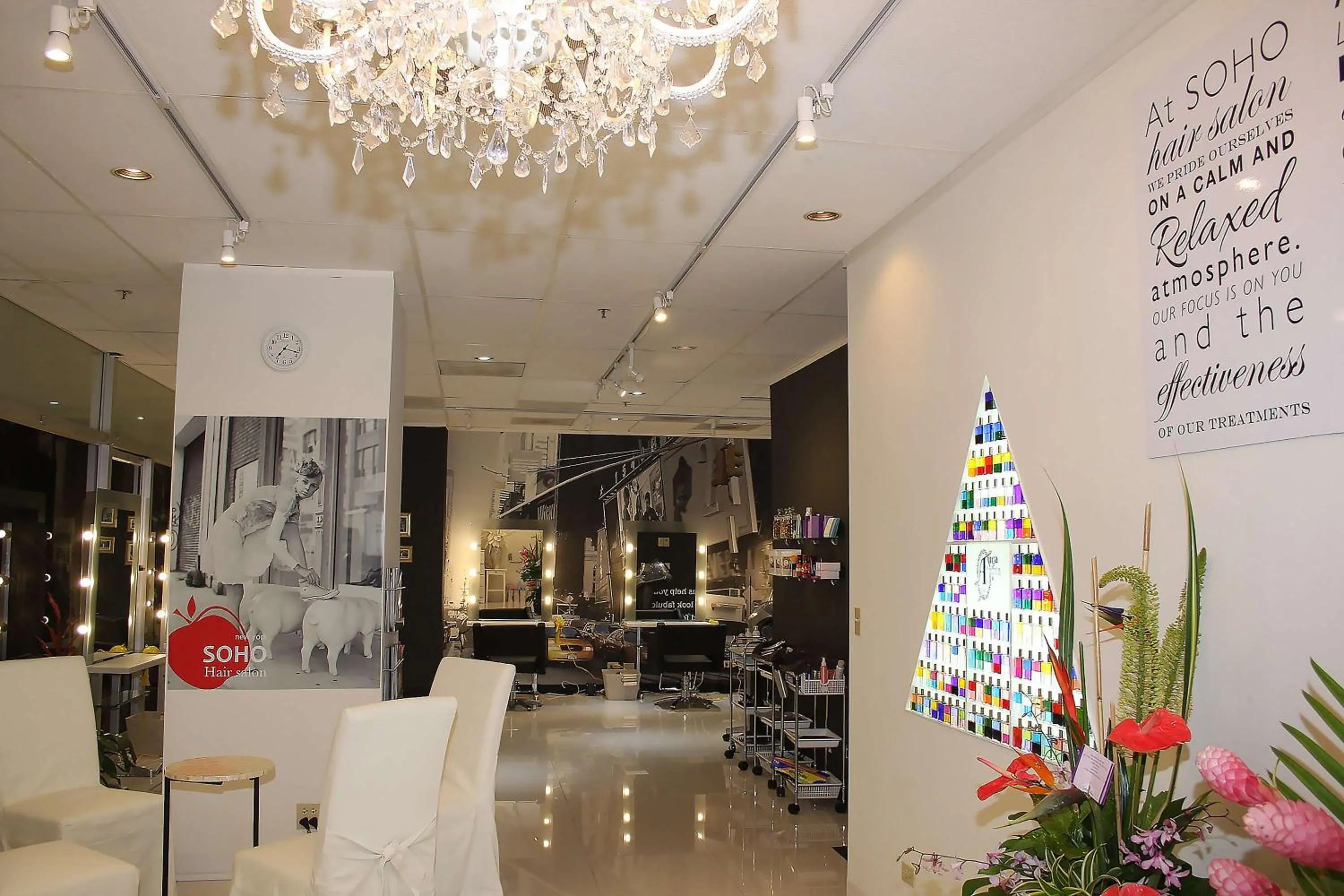 On-site shops in Ilikai Hotel & Luxury Suites