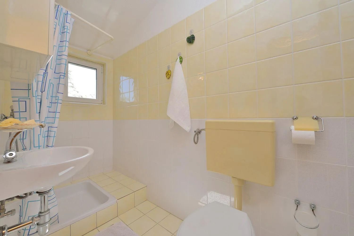 Shower in Apartments Yvonne