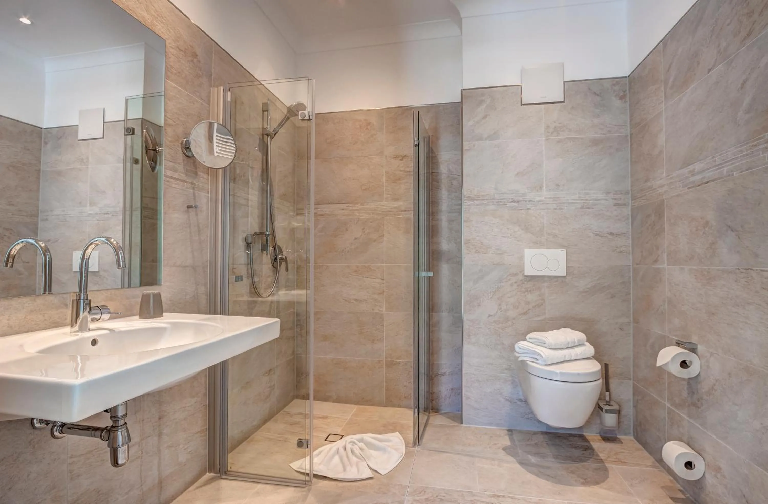 Shower in Aparthotel Villa Lea