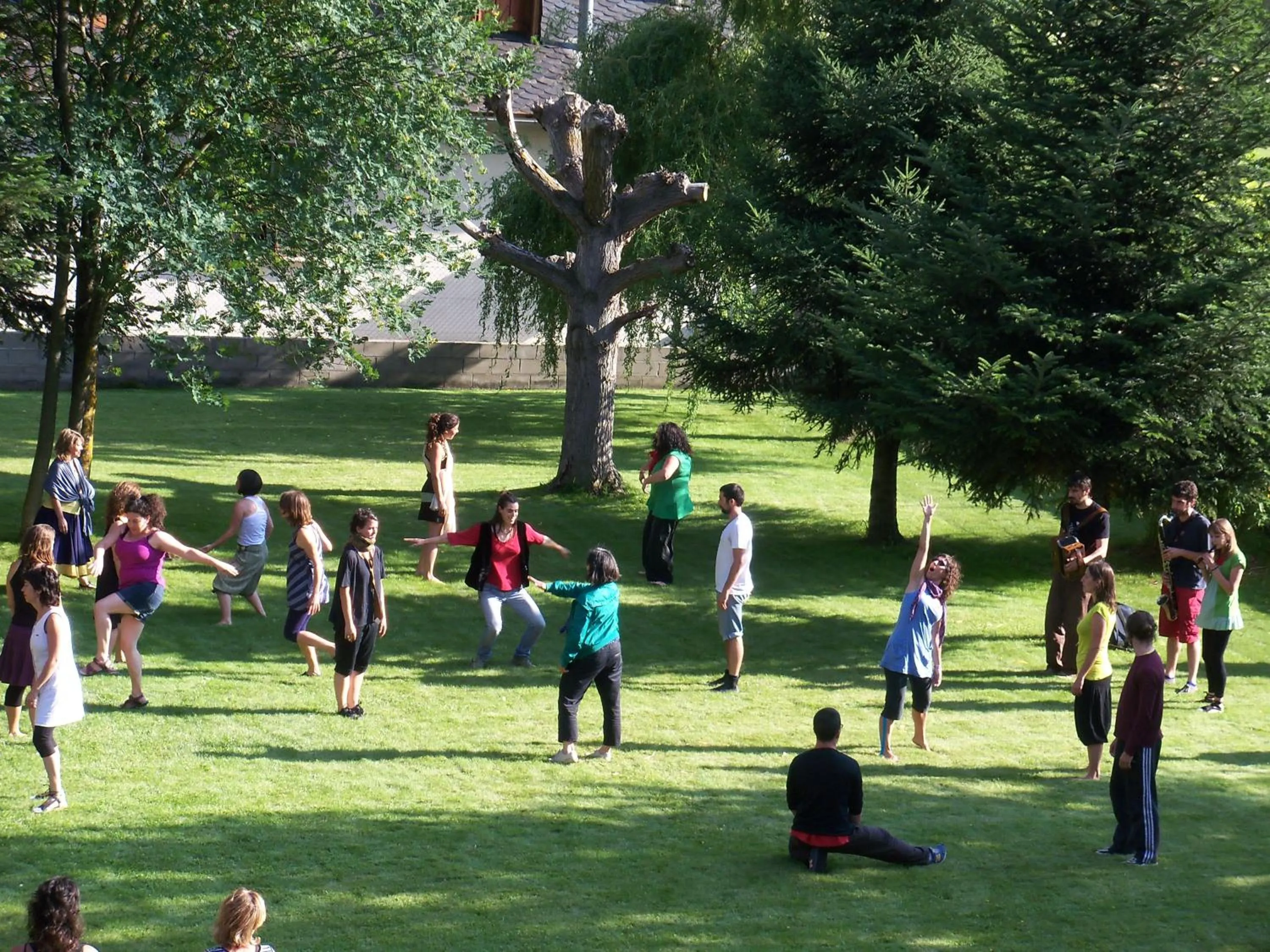 Day in Hostal Vall D'Aneu by Arcas & Sambola