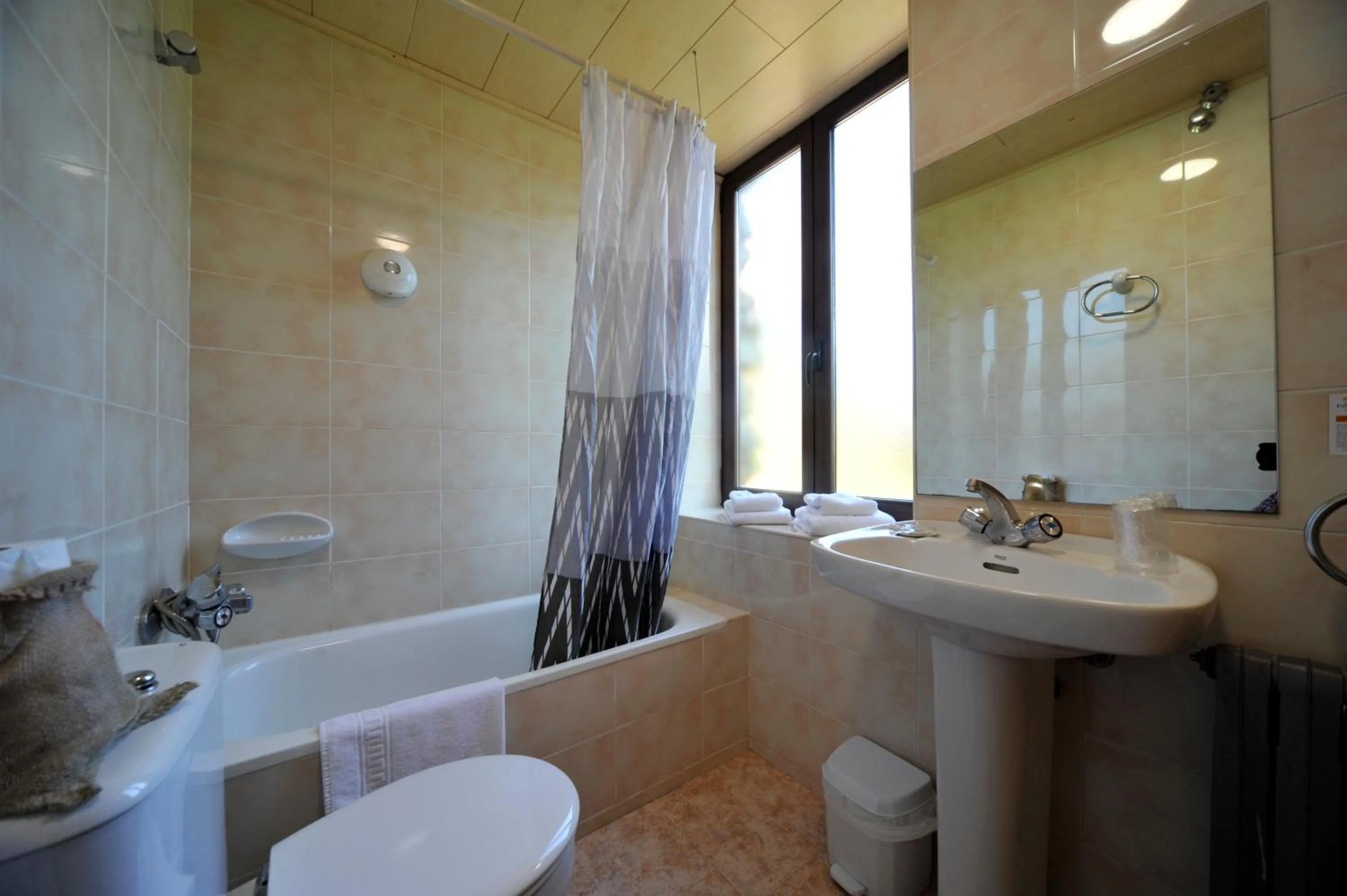 Bathroom in Hostal Vall D'Aneu by Arcas & Sambola